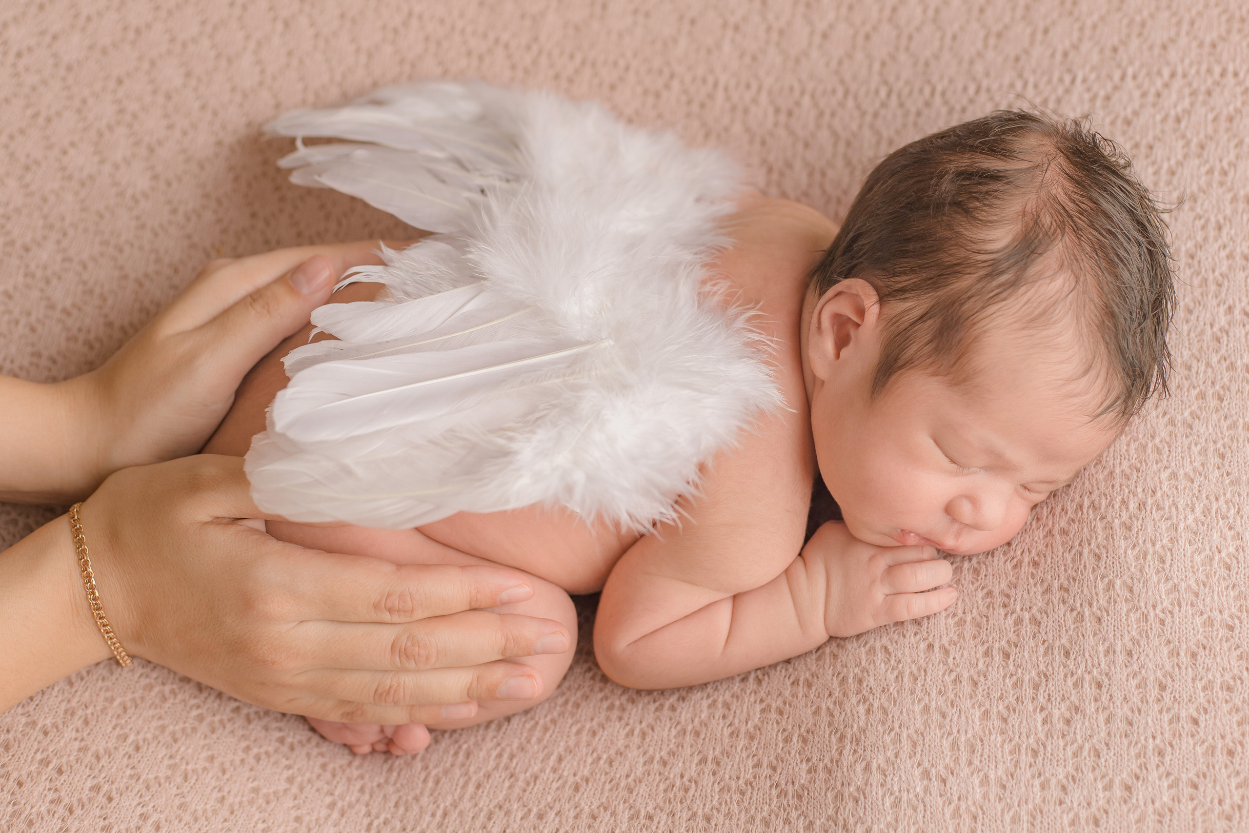 Новорожденные. Фотограф новорожденных Омск —со всем необходимым к вам домой