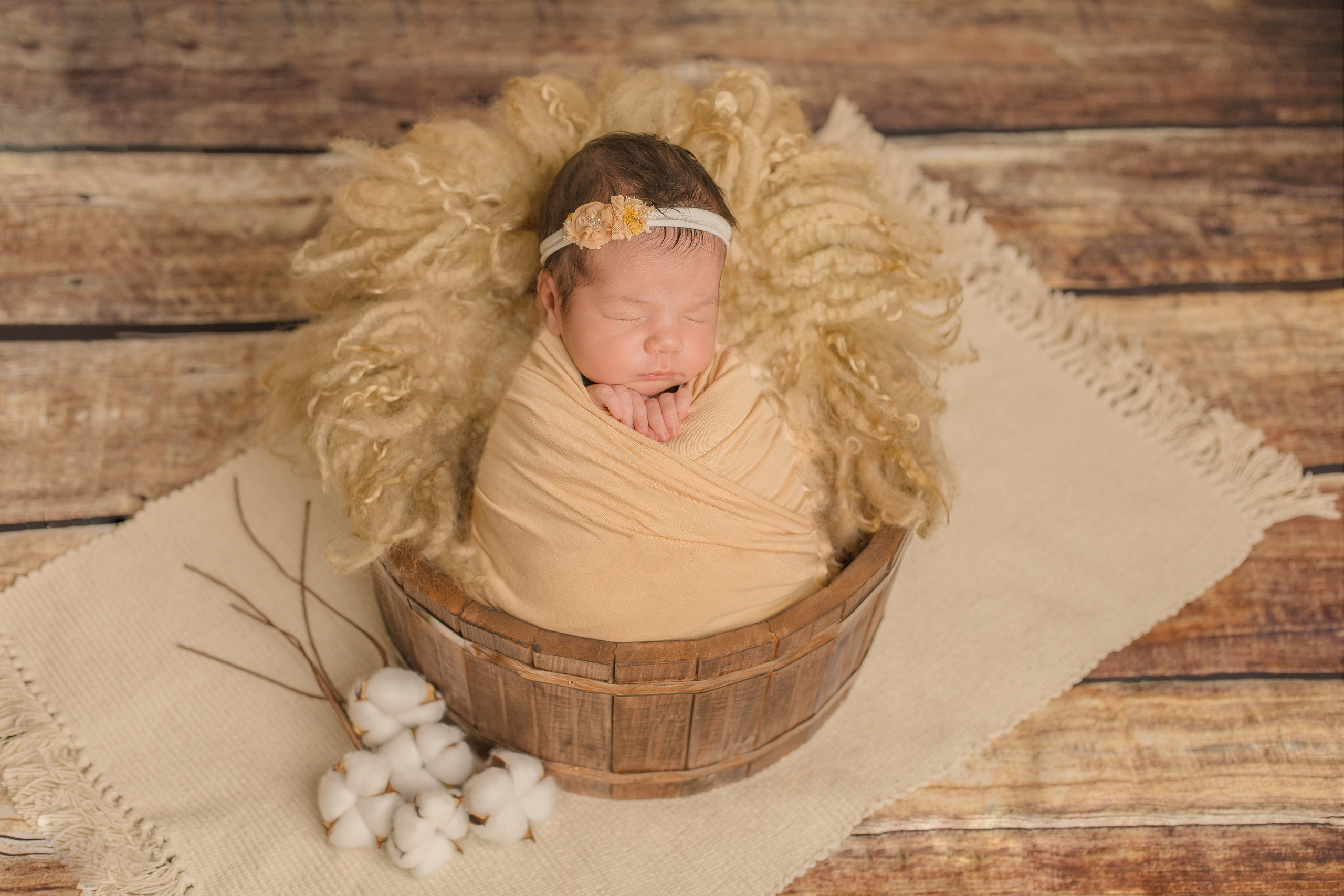 Новорожденные. Фотограф новорожденных Омск —со всем необходимым к вам домой