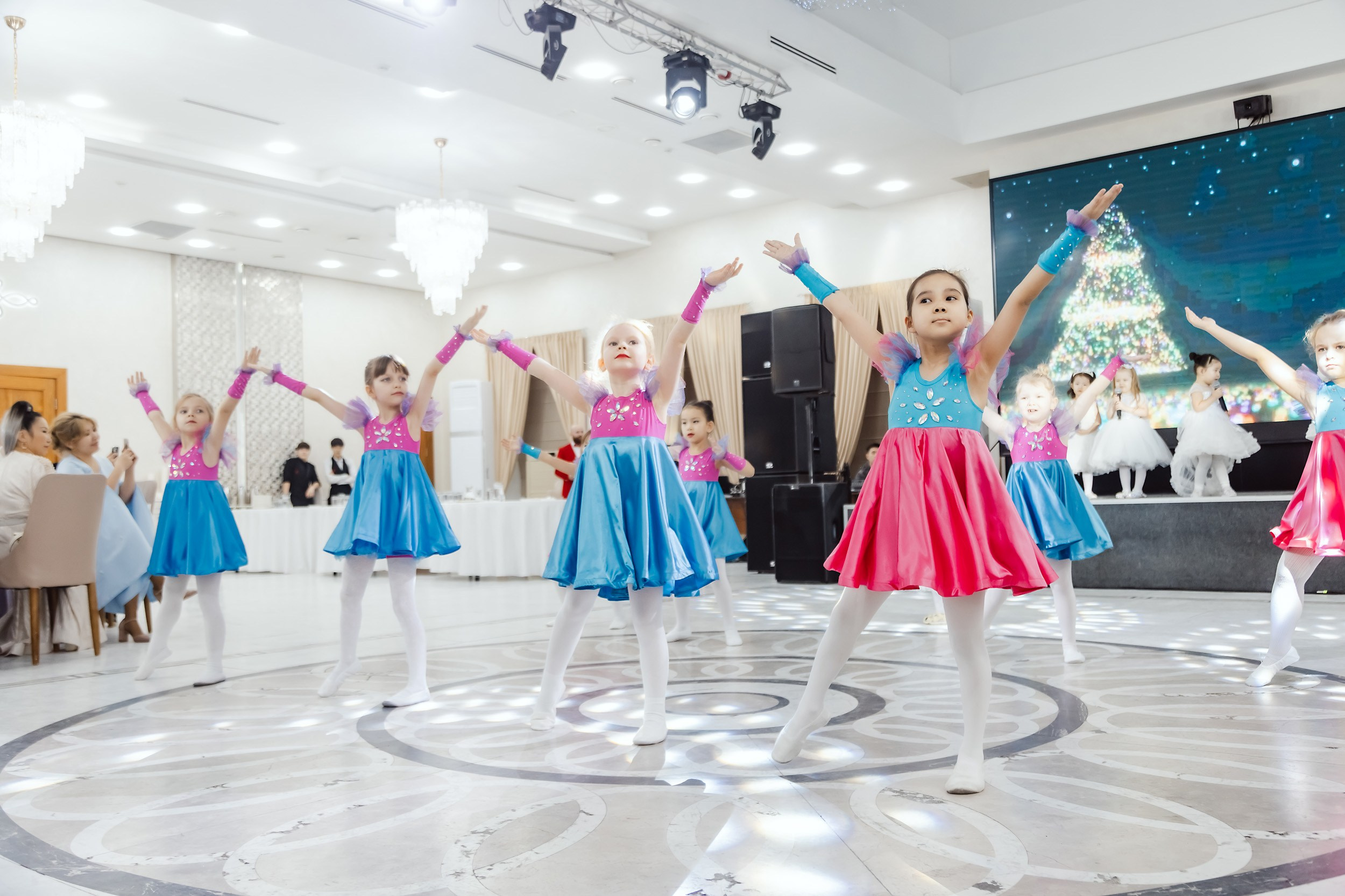 Большой Отчетный Бал Музыкального Дома Голос. Кипятком Павлодар