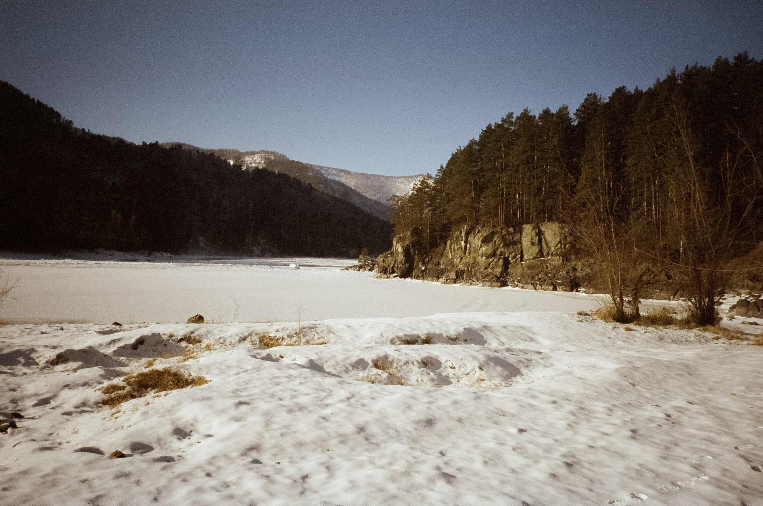Кызыл-Таш. Зимний пляж. Фотограф-документалист Мария Осокина