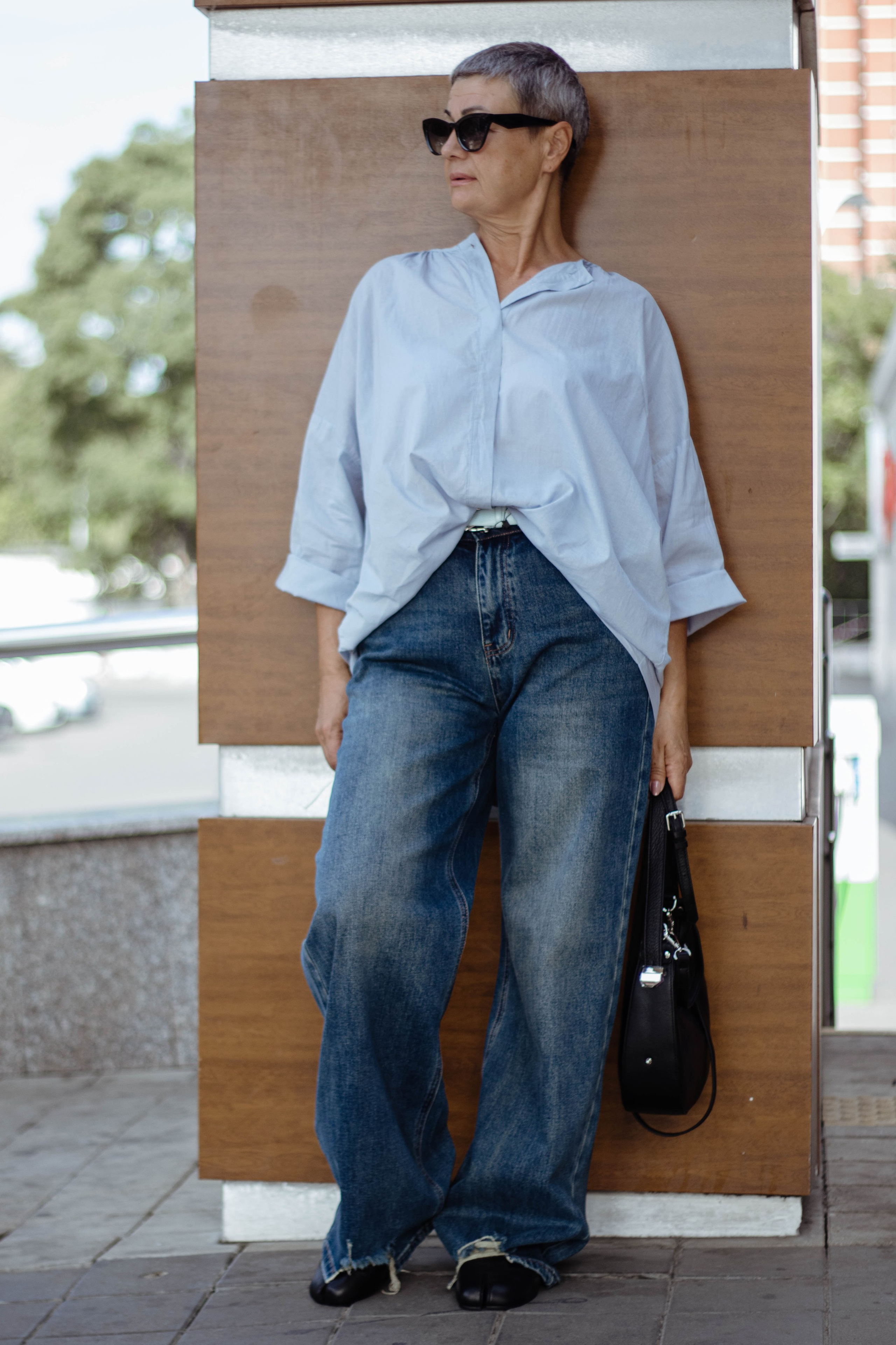 «Она среди улиц: лёгкость и стиль». Уличный фотограф Города N