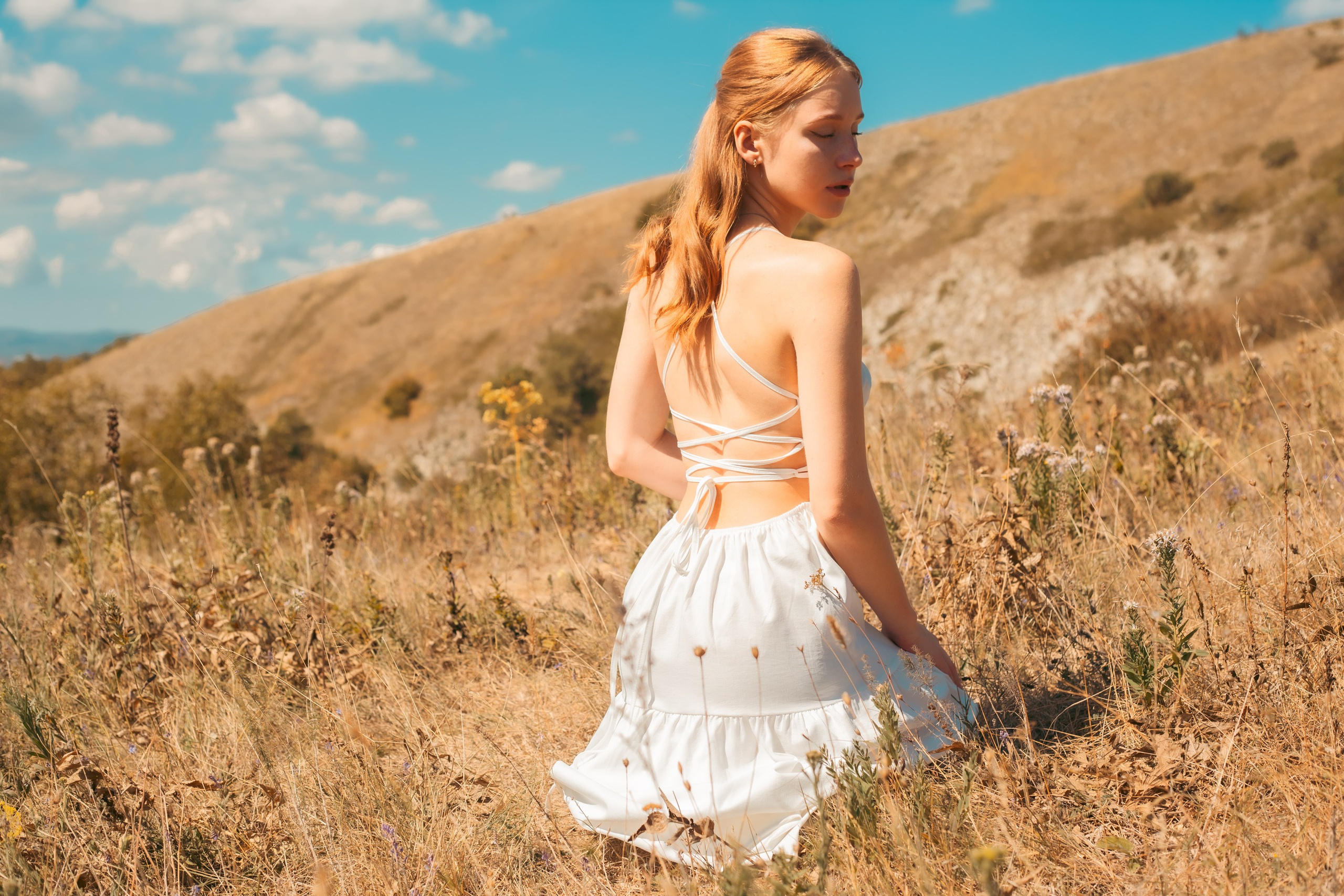 Нежность гор. Уличный фотограф Города N