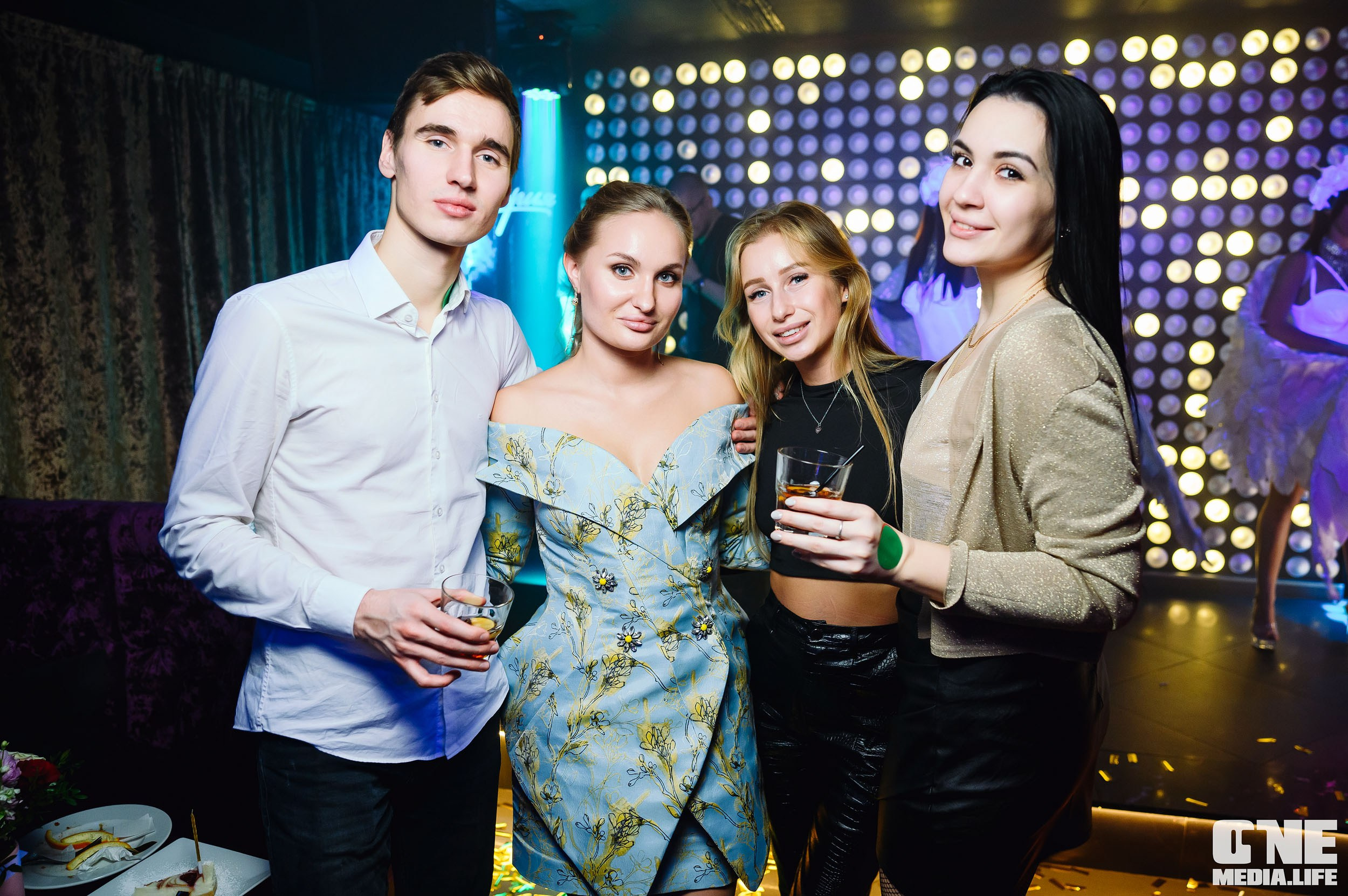 Фоторепортаж из караоке-клуба Эйфория. One Media Life: фоторепортажи, фотоотчеты с мероприятий и заведений