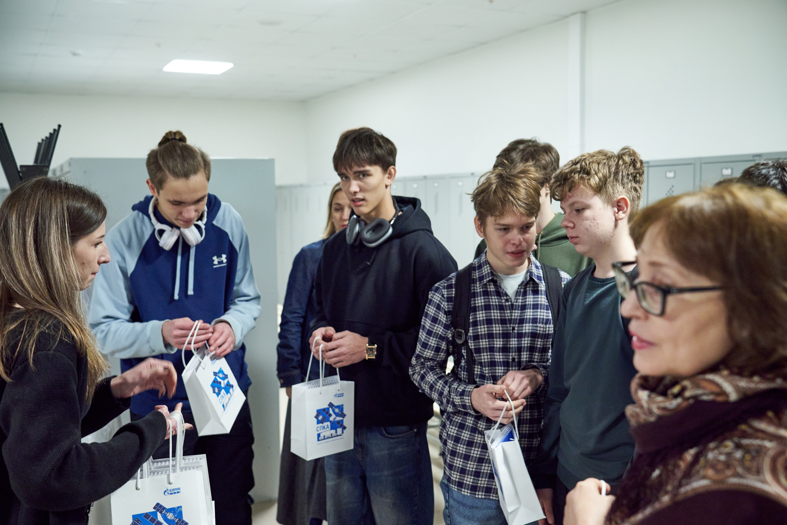 Экскурсия в «Газпром Космические системы». Фотограф Щёлково