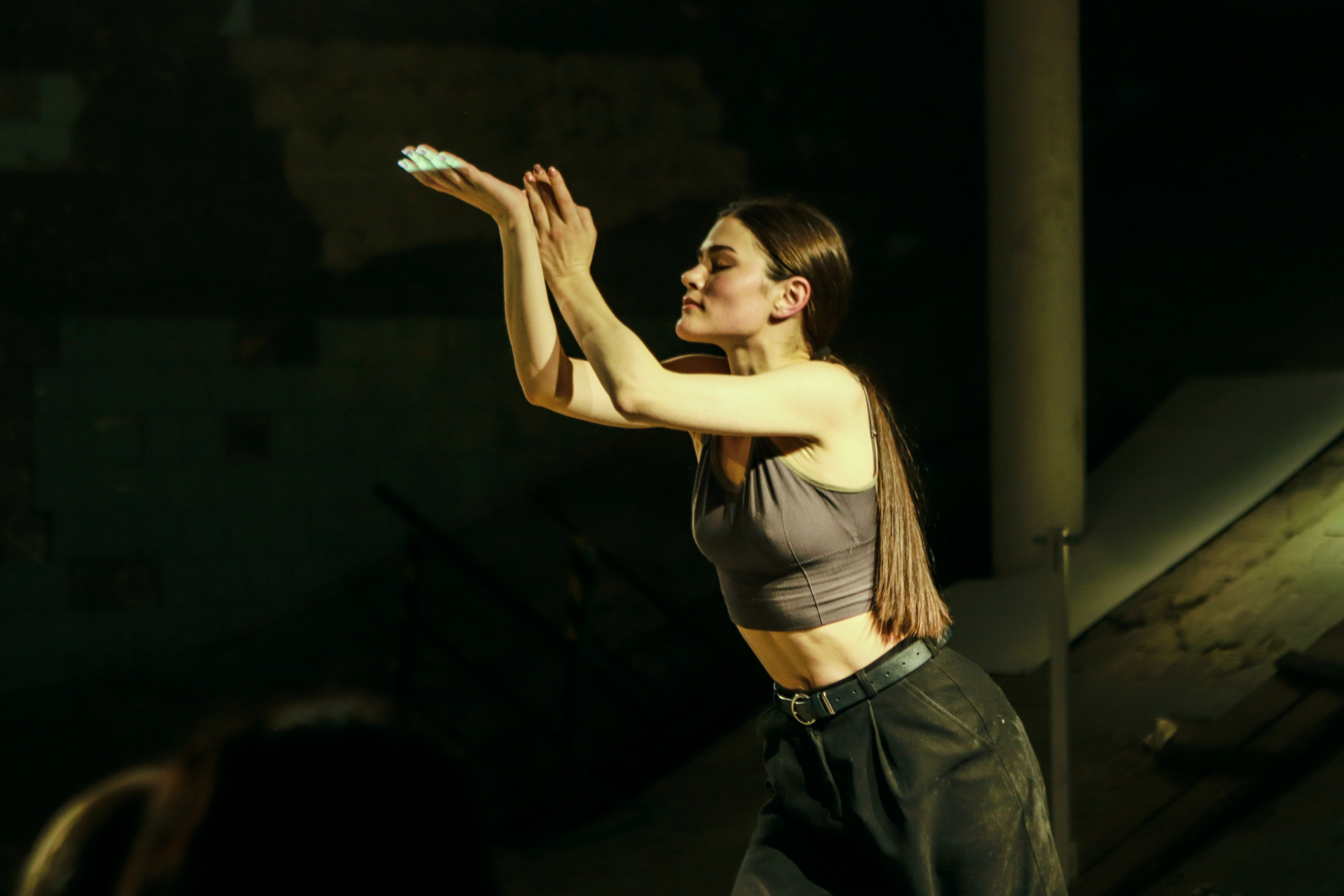 ½ человека — спектакль Артёма Молода. Полина Щапова БМК235 Медиаком — НИУ ВШЭ