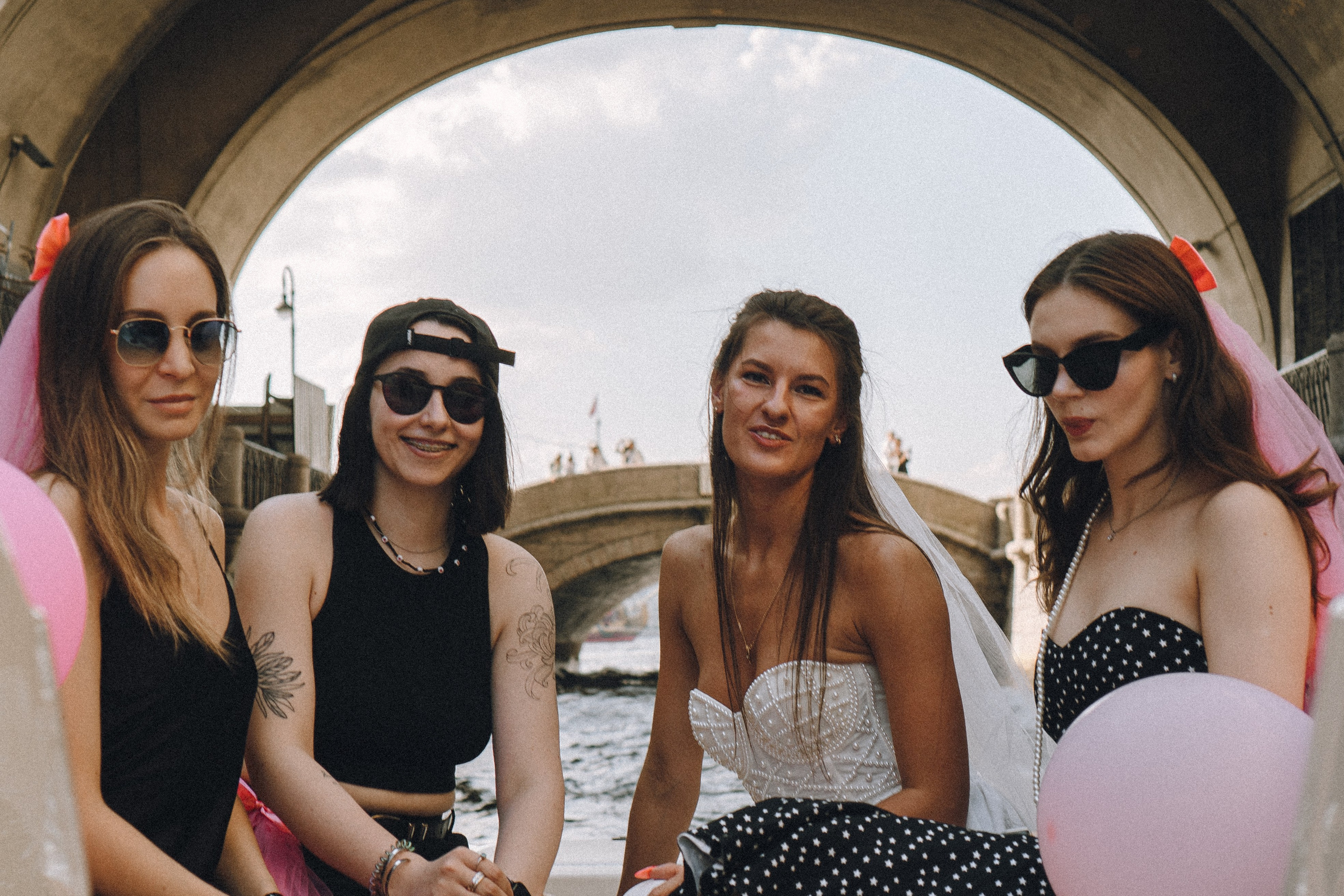 ДЕВИЧНИК НА КАТЕРЕ. Профессиональный фотограф, Санкт-Петербург — Виктория Богомолова