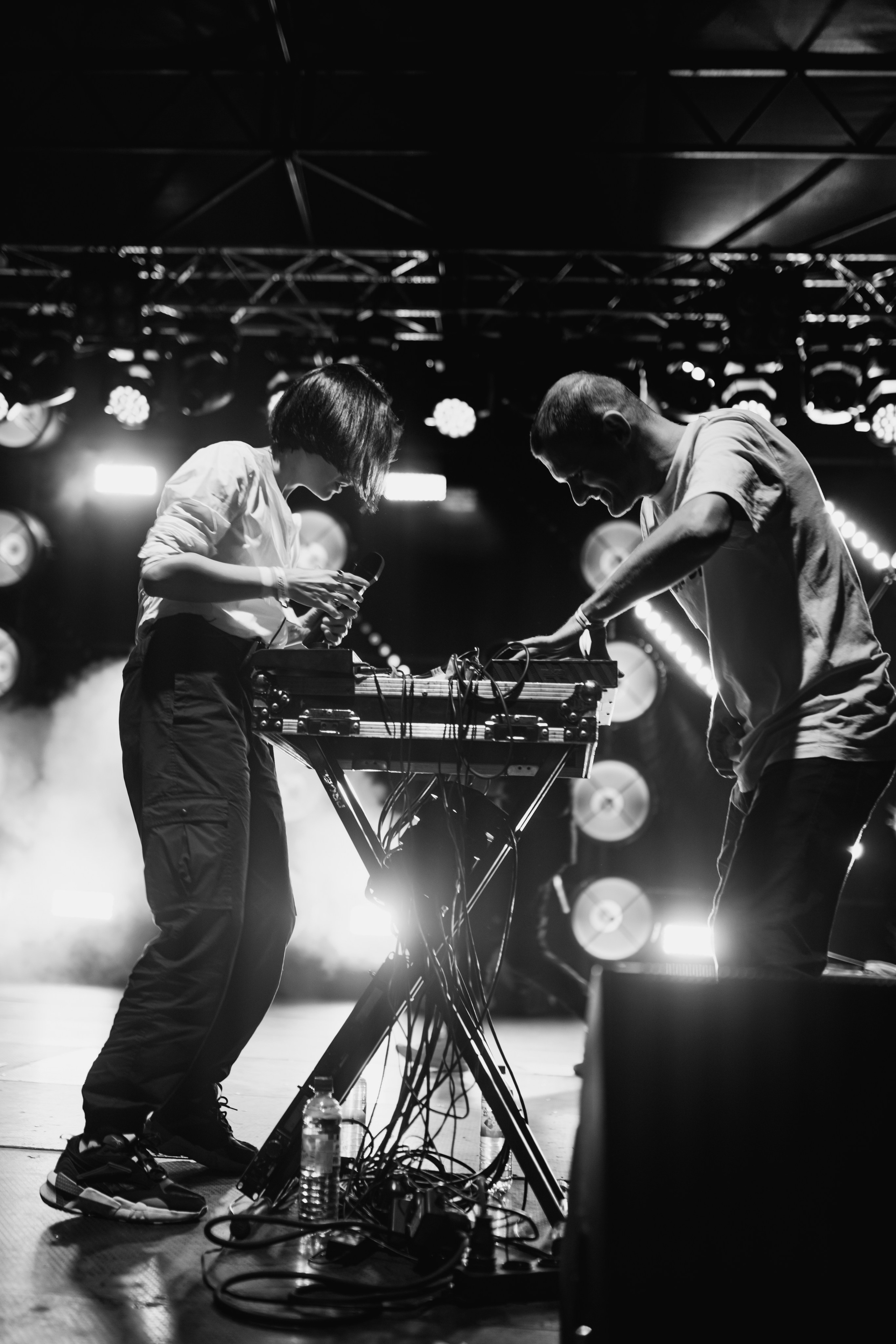 Концерт АИГЕЛ и Zventa Sventana. Евгений Бреча. Коммерческий и бэкстейдж фотограф в Москве