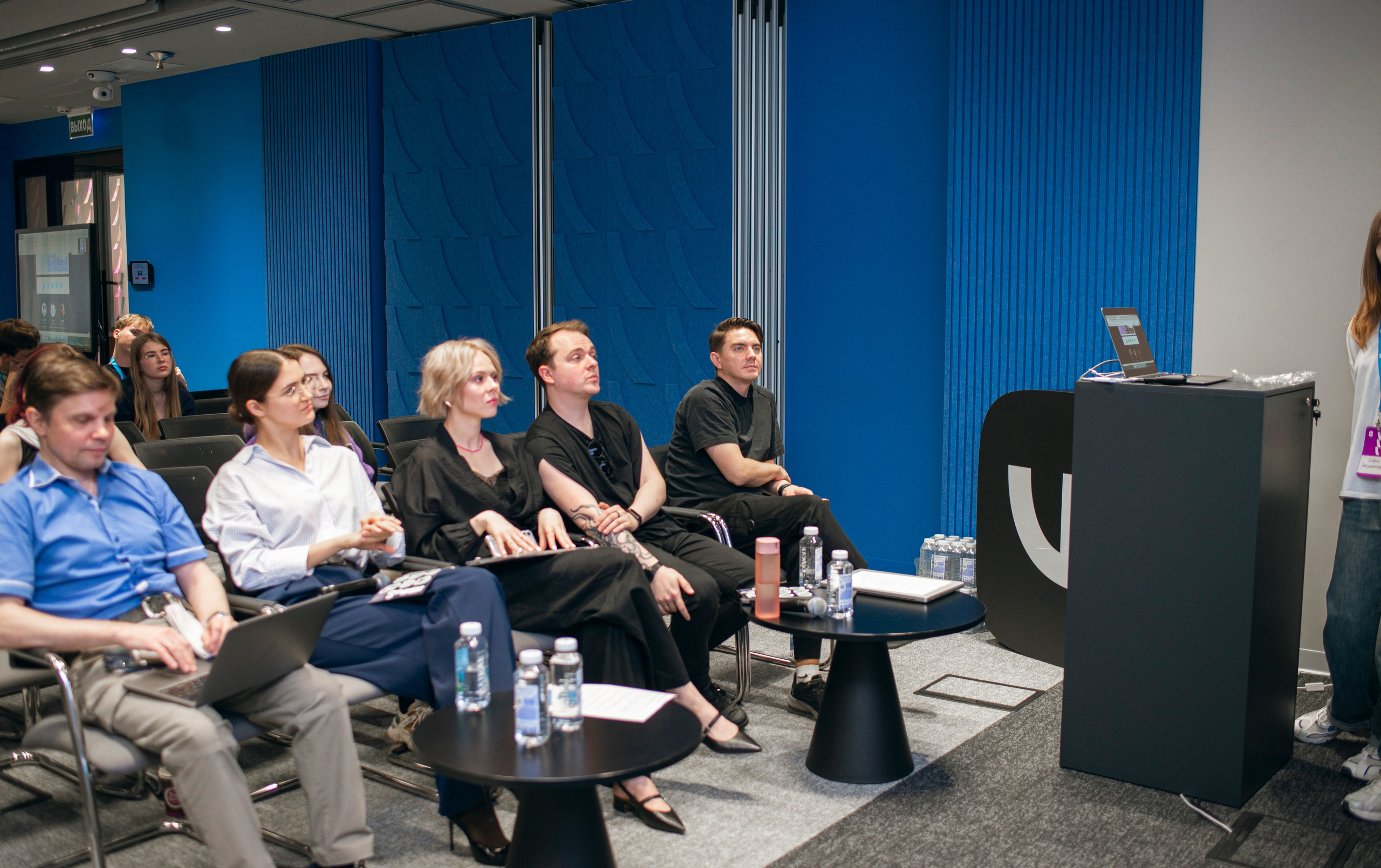 Защита проектов в ВК. Фотограф в Москве Алейникова Евгения