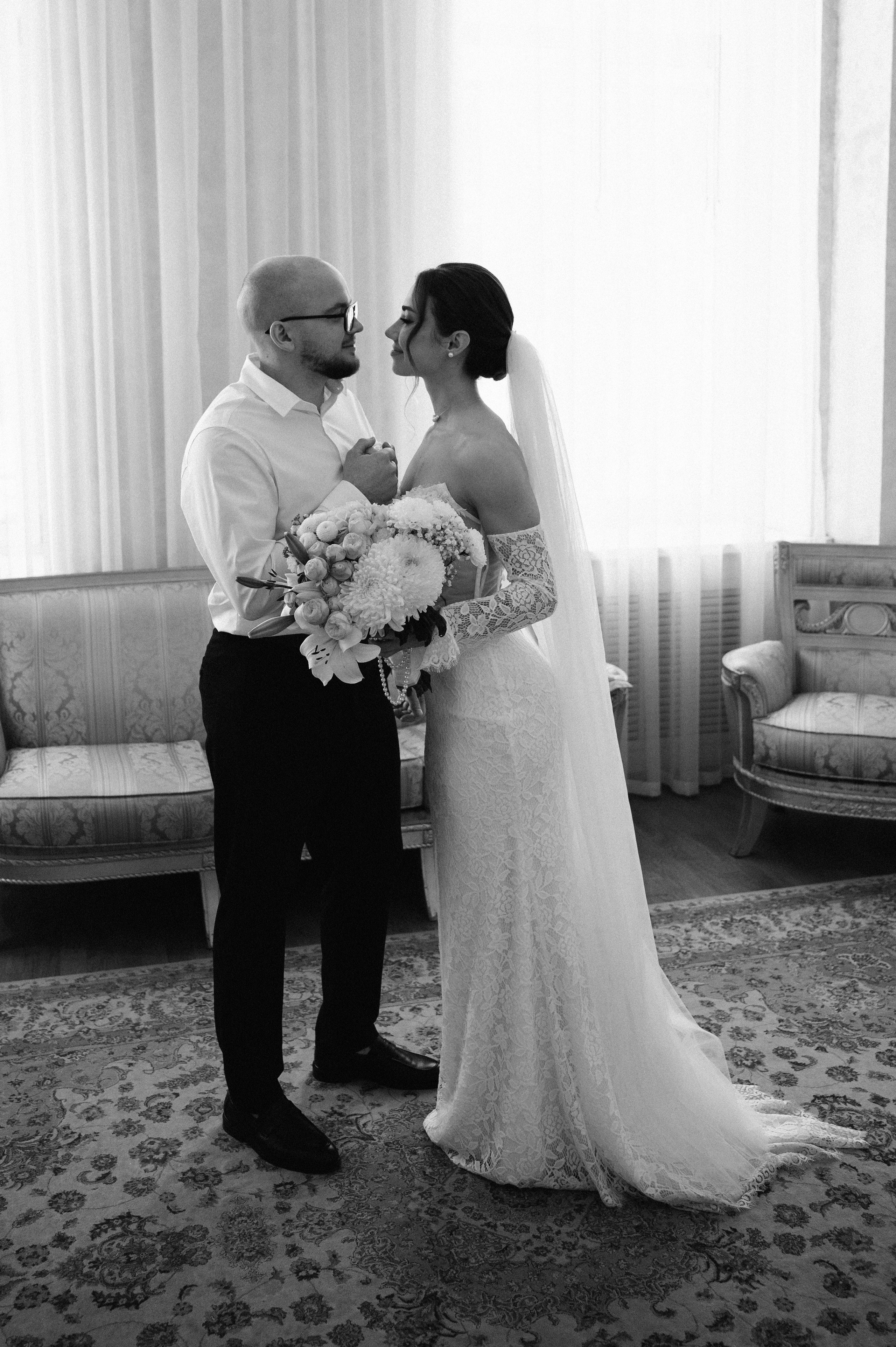 D&L ЗАГС + прогула. Фотограф Ярута Оксана / Ростов-на-Дону