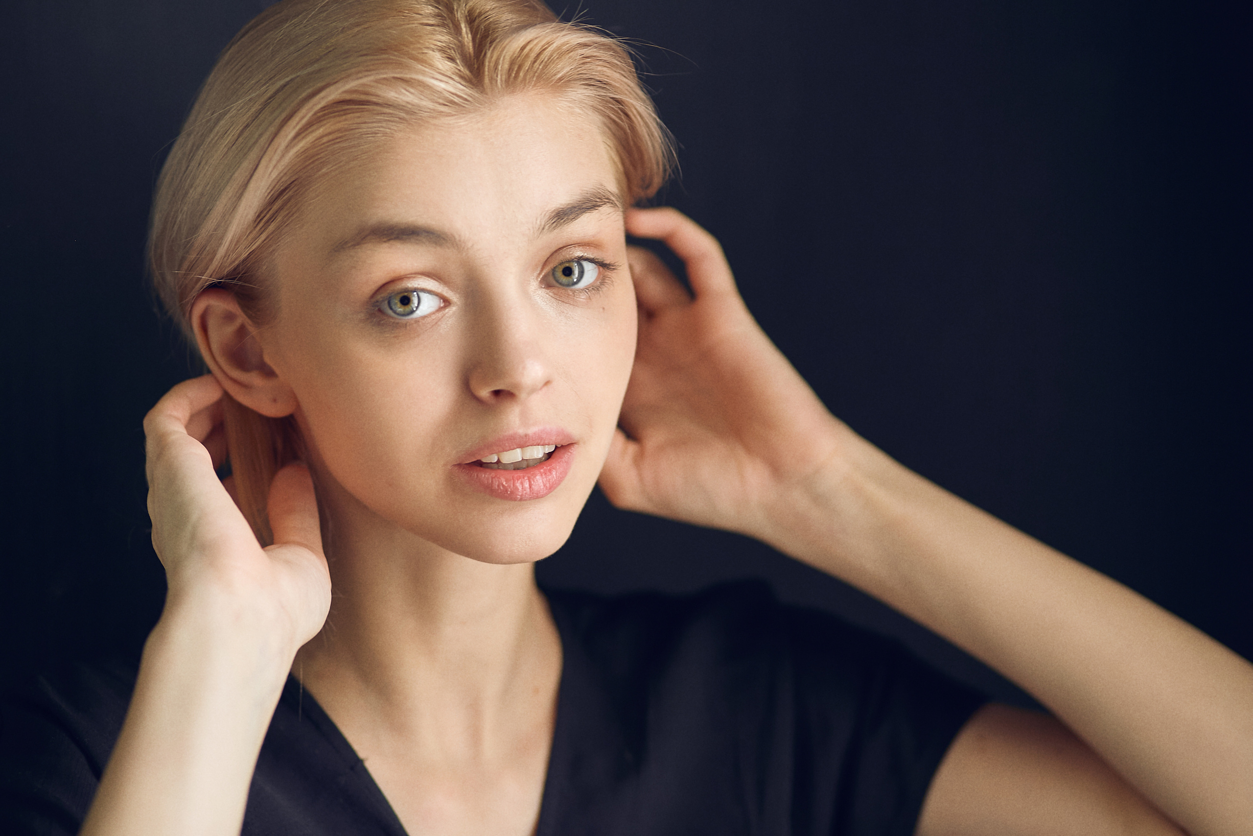 София Витаута актриса фильма "Нормальный только я"