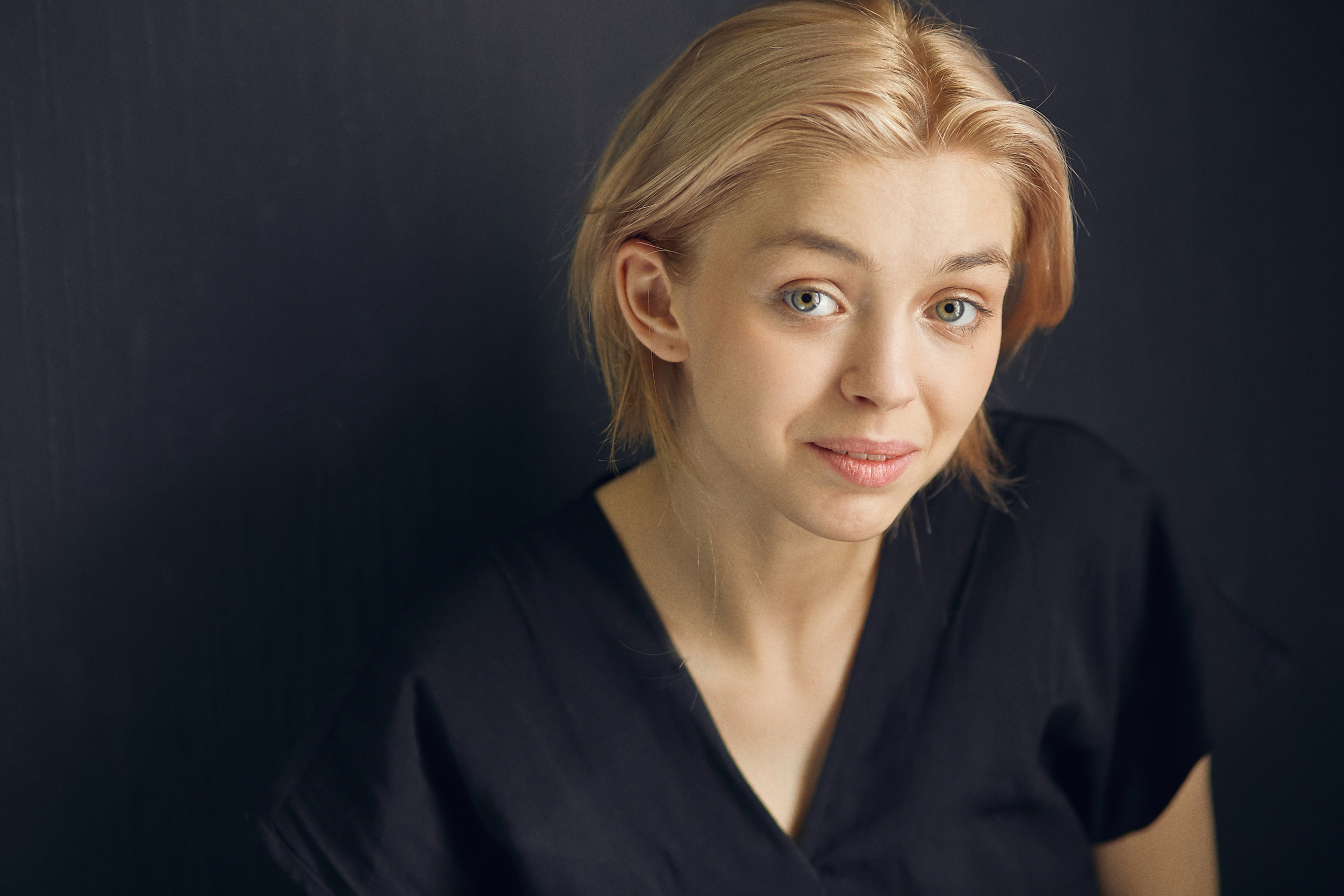 София Витаута актриса фильма "Нормальный только я"