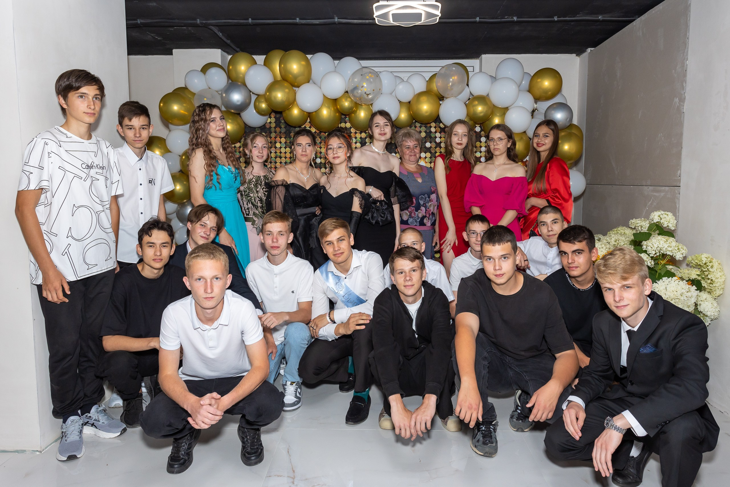 Вручение аттестата и выпускной вечер. Выпускные альбомы Майкоп, Краснодар Елена Золотарева