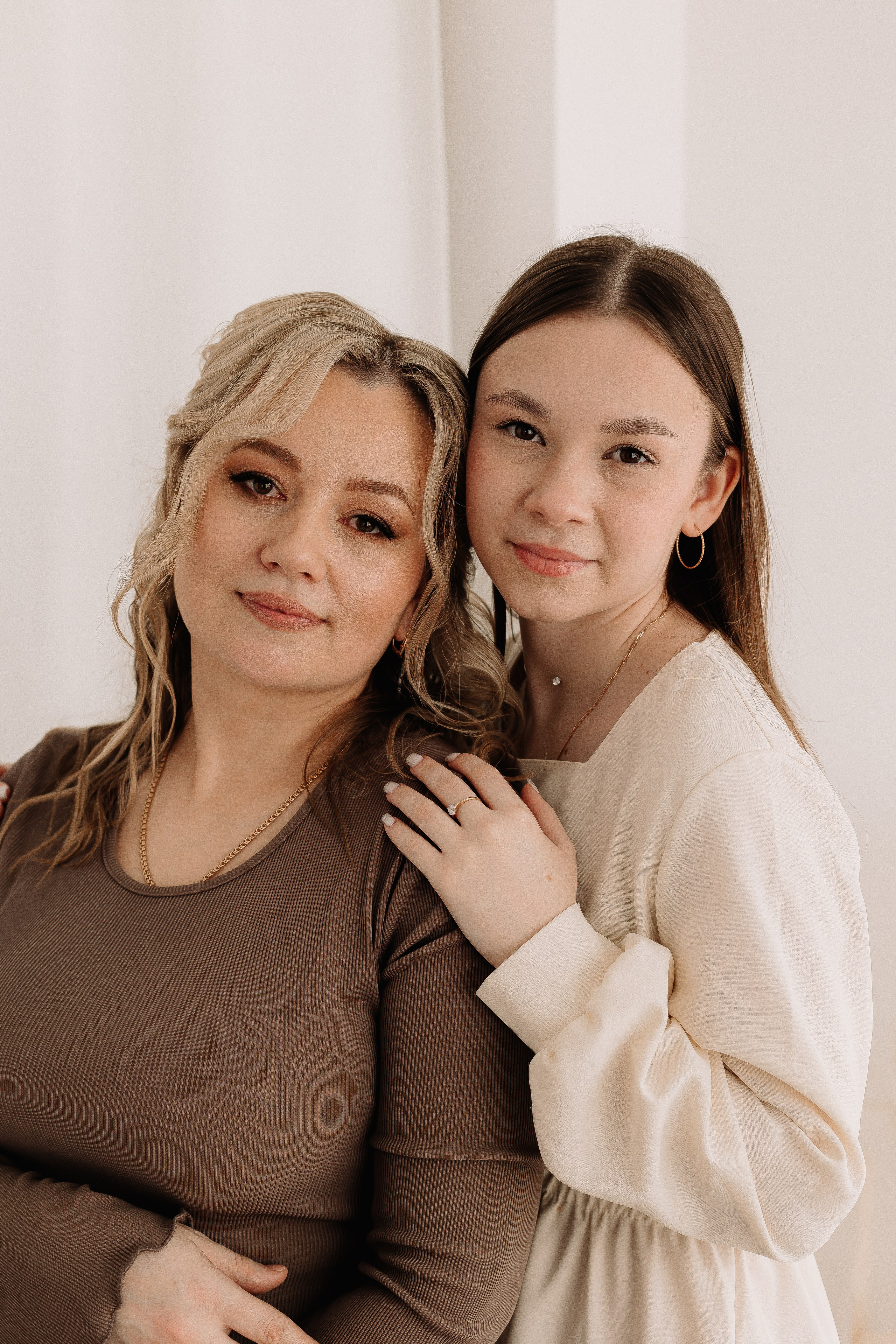 Семейная фотосессия в студии. Свадебный и семейный фотограф в Нижнекамске, Набережных Челнах