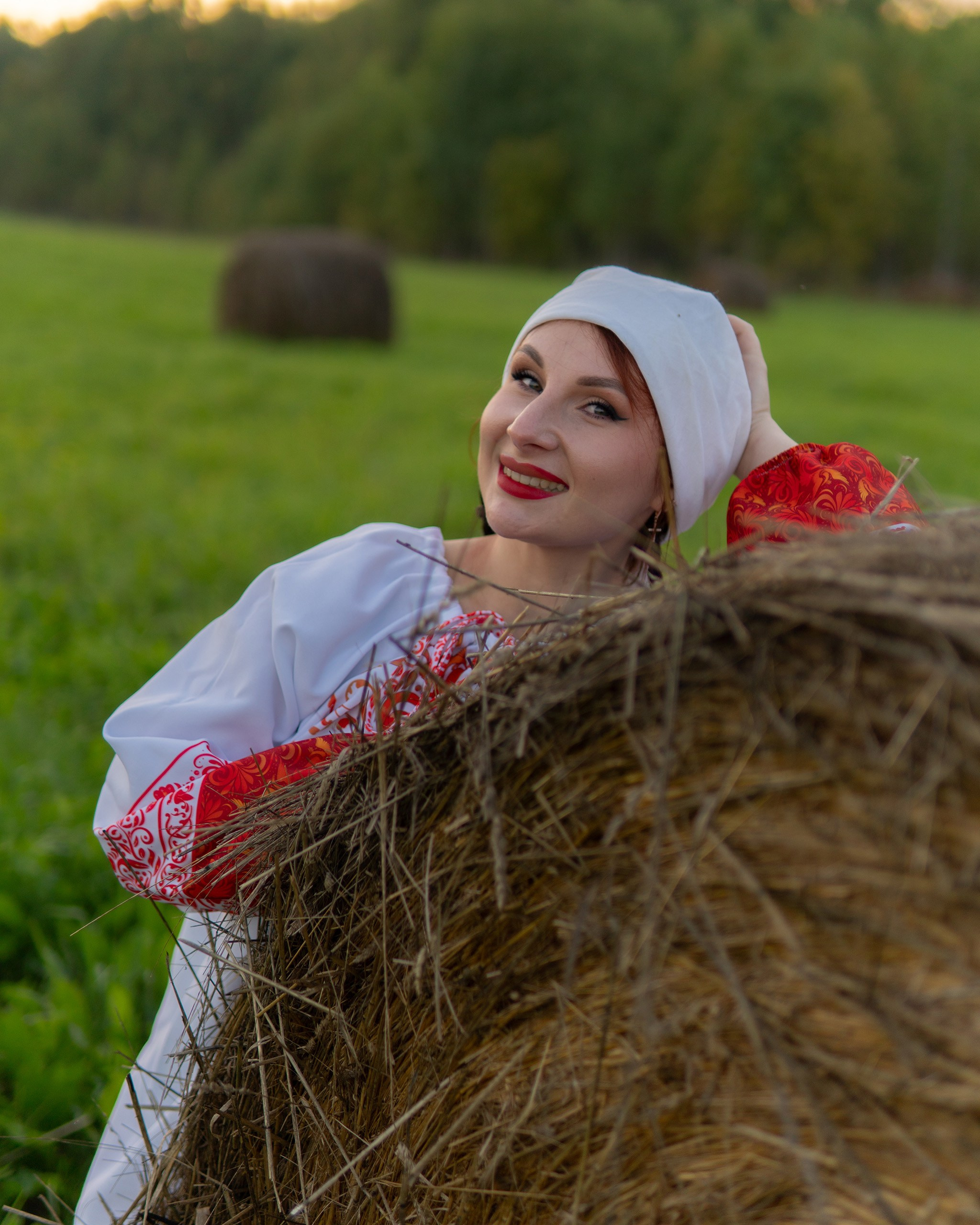 Тематическая \ Творческая \ Фотосъёмка в славянском наряде: Татьяна — гармония традиций и природы. Hannanovmoments