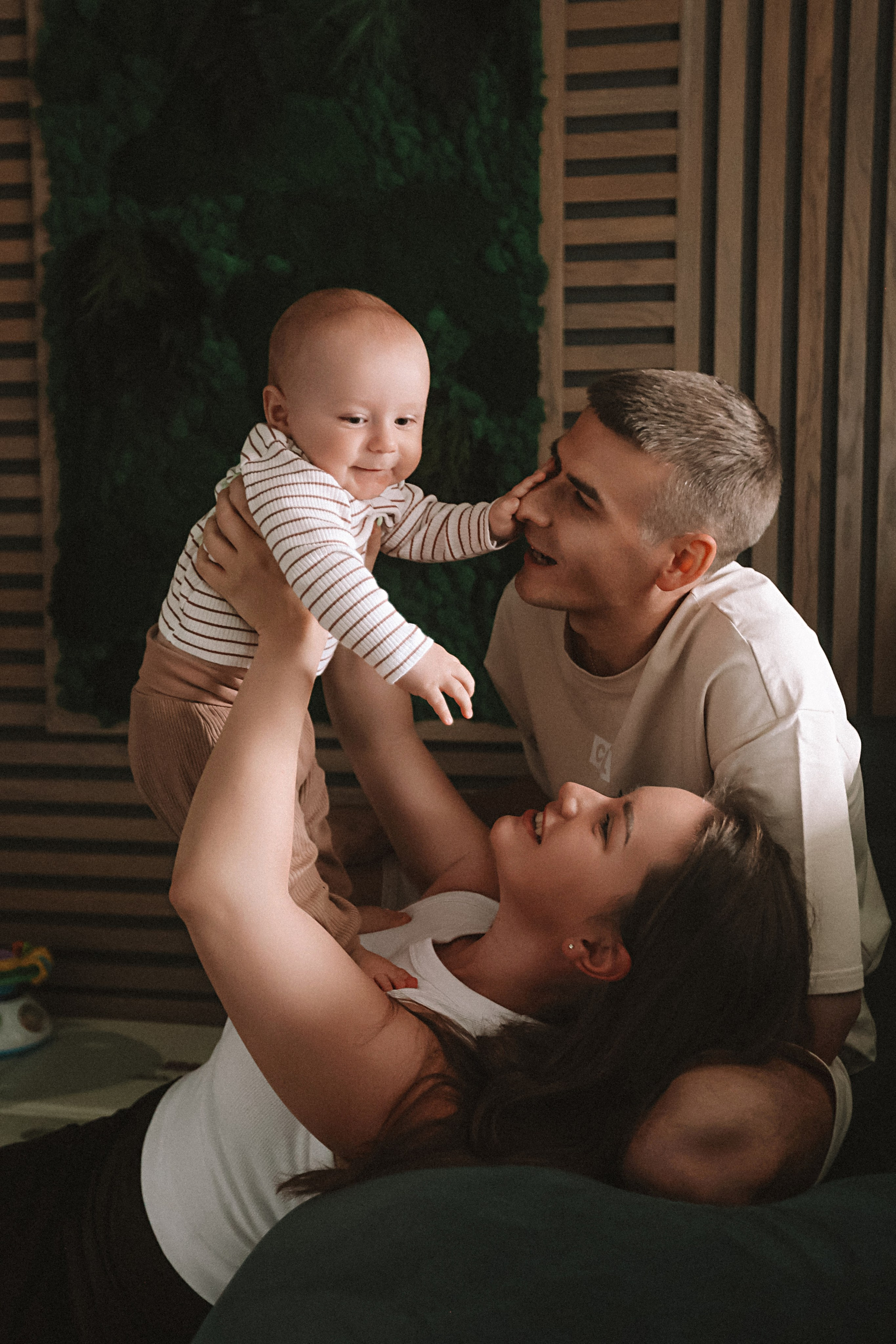 Мише 8 месяцев. Семейный фотограф Тюмень, фотограф на роды Салмина Мария