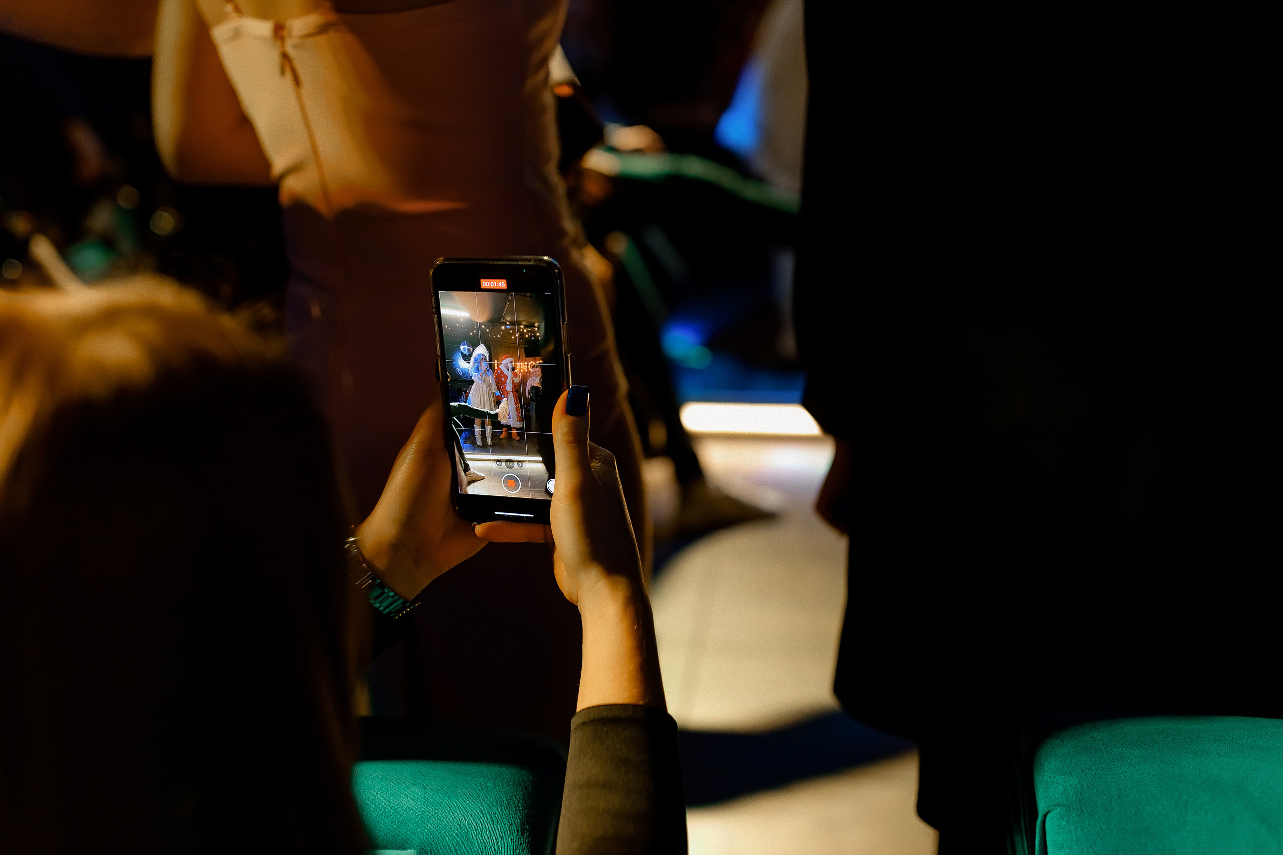 18\12\21 Новогоднее караоке в Мяте. Мята Спортивная — Кальянная, караоке, бар в Минске