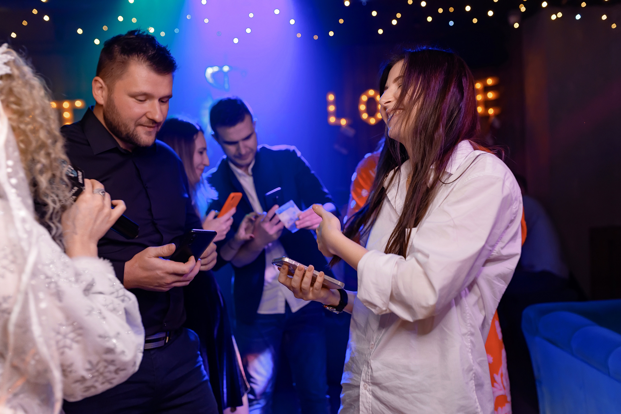 17\12\21 Новогоднее караоке в Мяте. Мята Спортивная — Кальянная, караоке, бар в Минске