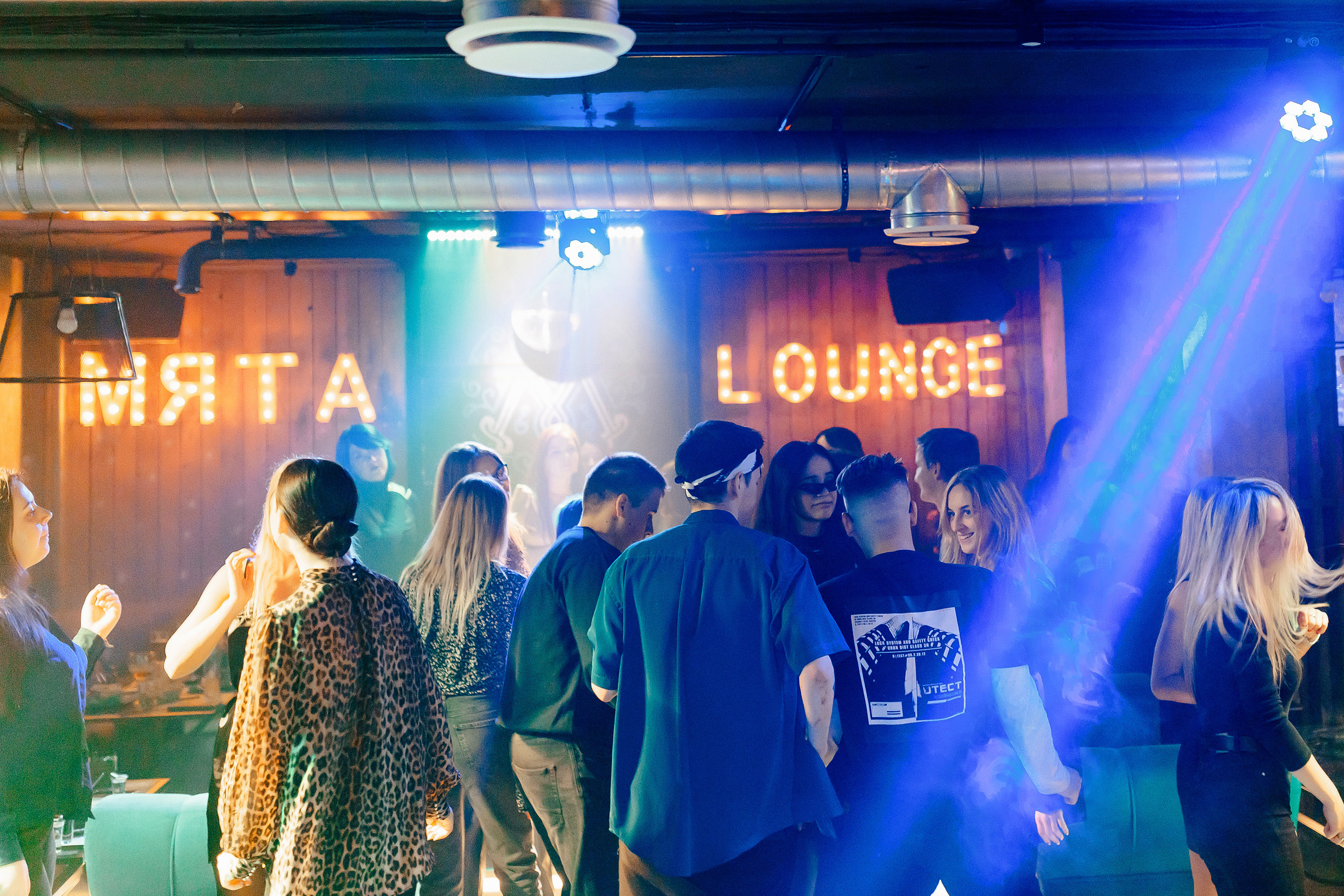 Фотоотчет вечеринки. Мята Спортивная — Кальянная, караоке, бар в Минске