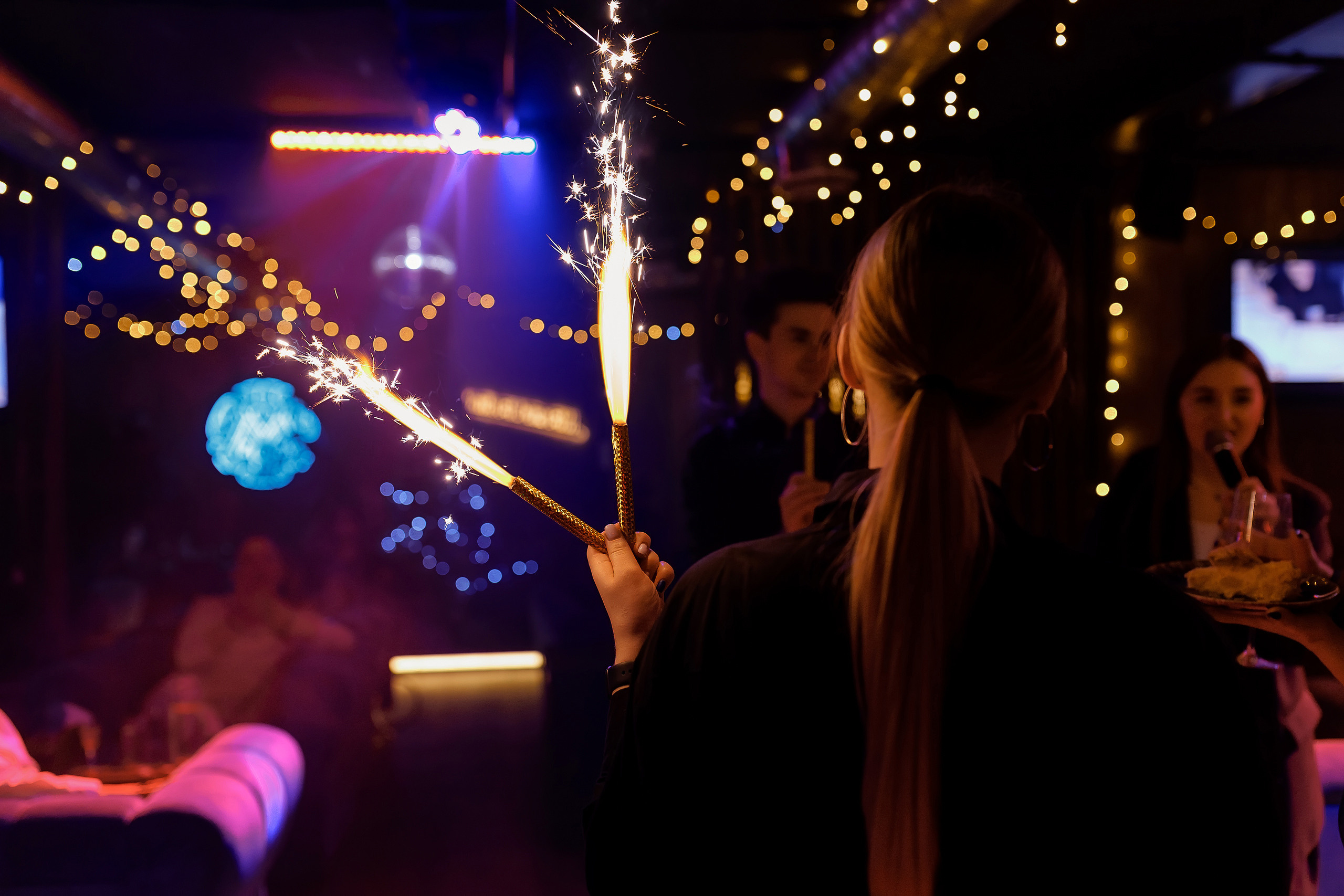 17\12\21 Новогоднее караоке в Мяте. Мята Спортивная — Кальянная, караоке, бар в Минске