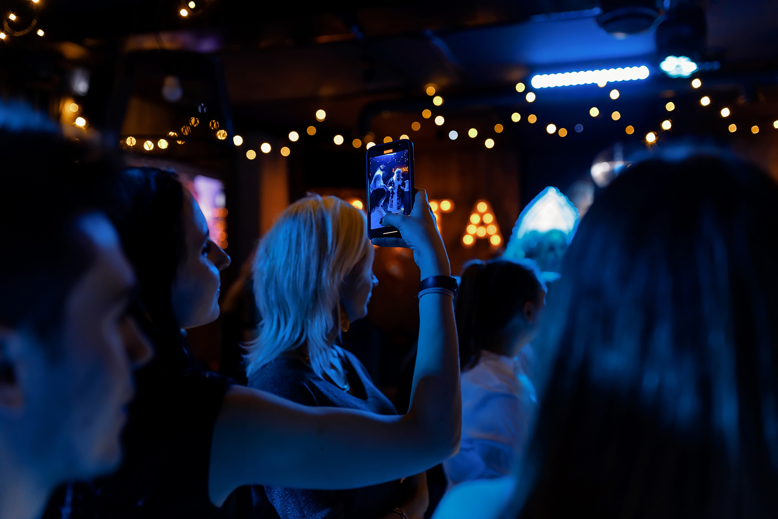 18\12\21 Новогоднее караоке в Мяте. Мята Спортивная — Кальянная, караоке, бар в Минске