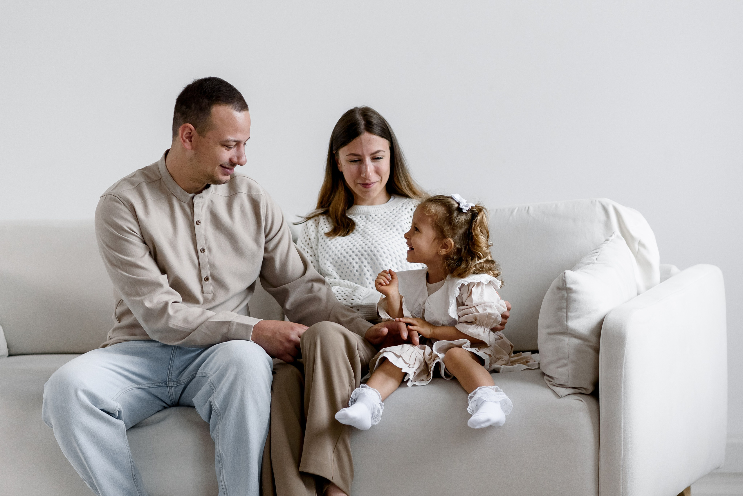 Очаровательная Ева с родителями. Свадебный и семейный фотограф в Ставрополе Роман Иванов