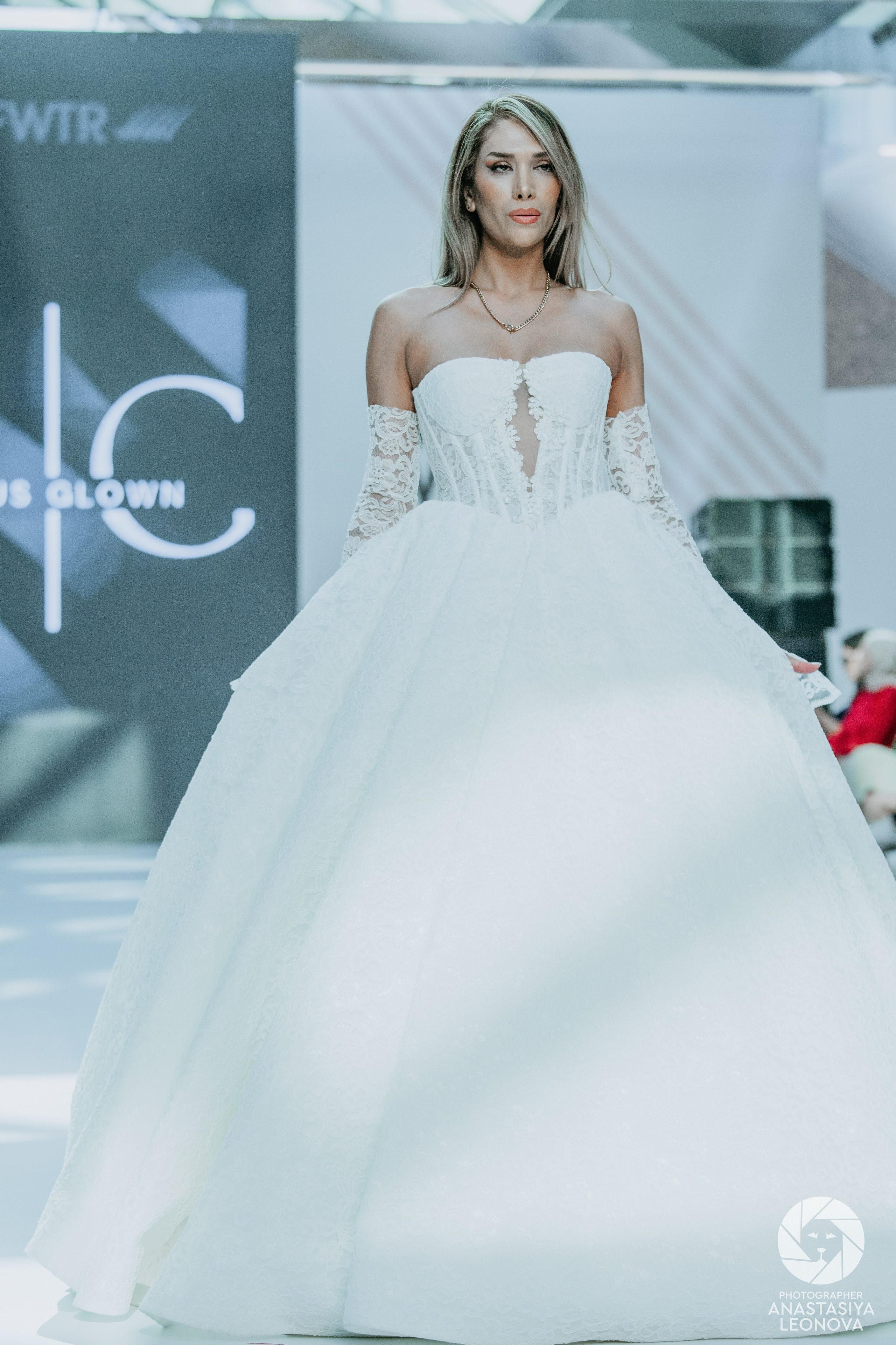 Fashion Week Türkiye [spring, 2025]. Anastasia Leonowa