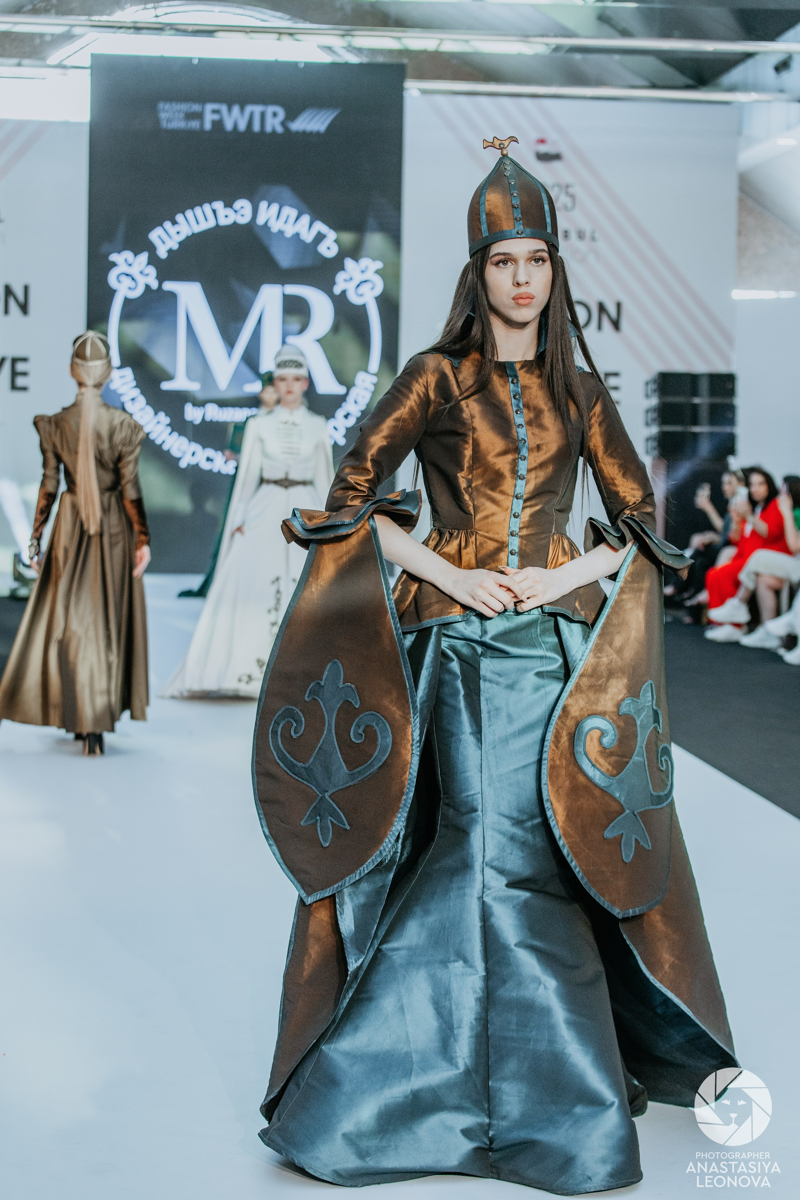 Fashion Week Türkiye [spring, 2025]. Anastasia Leonowa