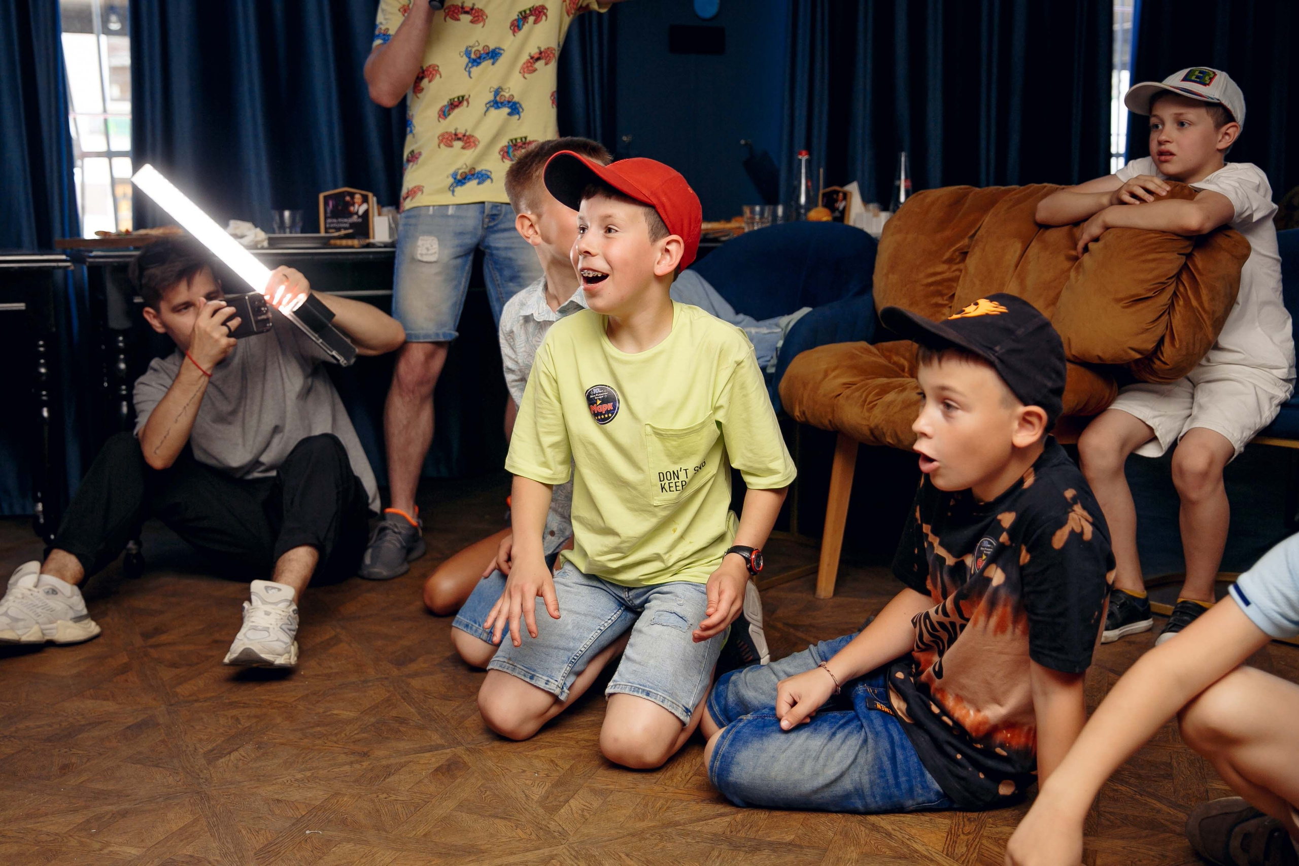 Квест и празднование. Ваш репортажный фотограф Артемий Антонов