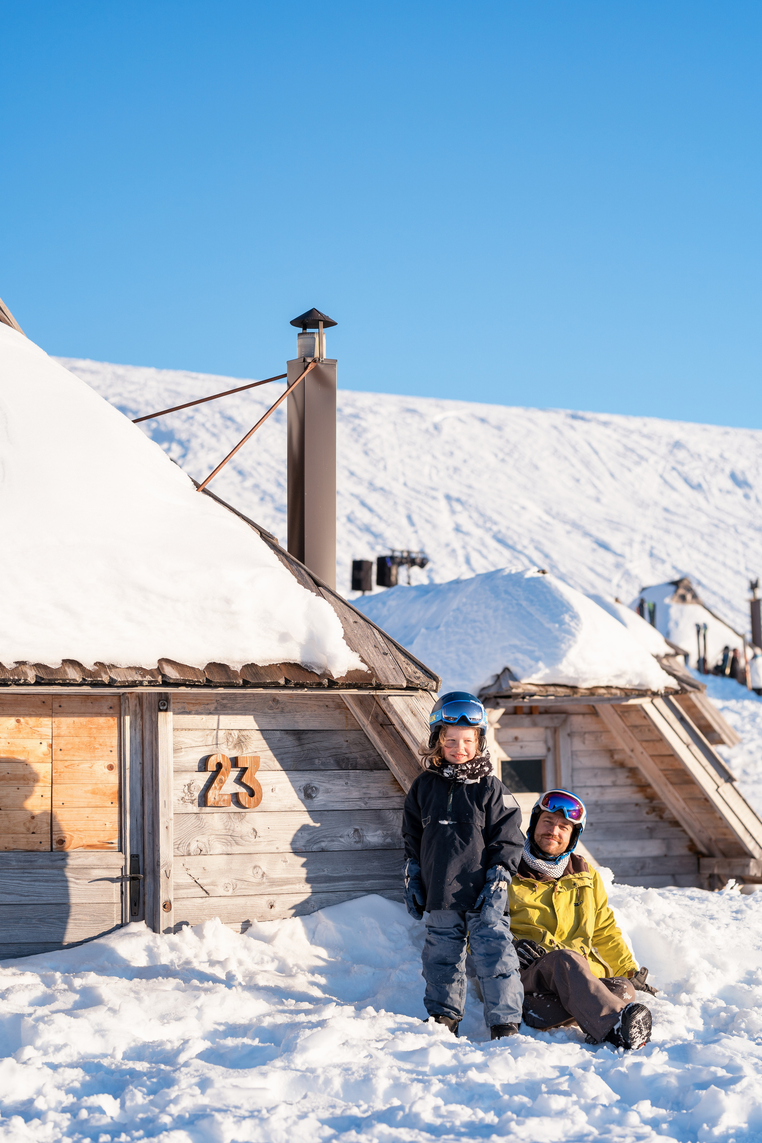 Family snowboarders photoshoot. Kate Khaldeeva photographer in Saratov