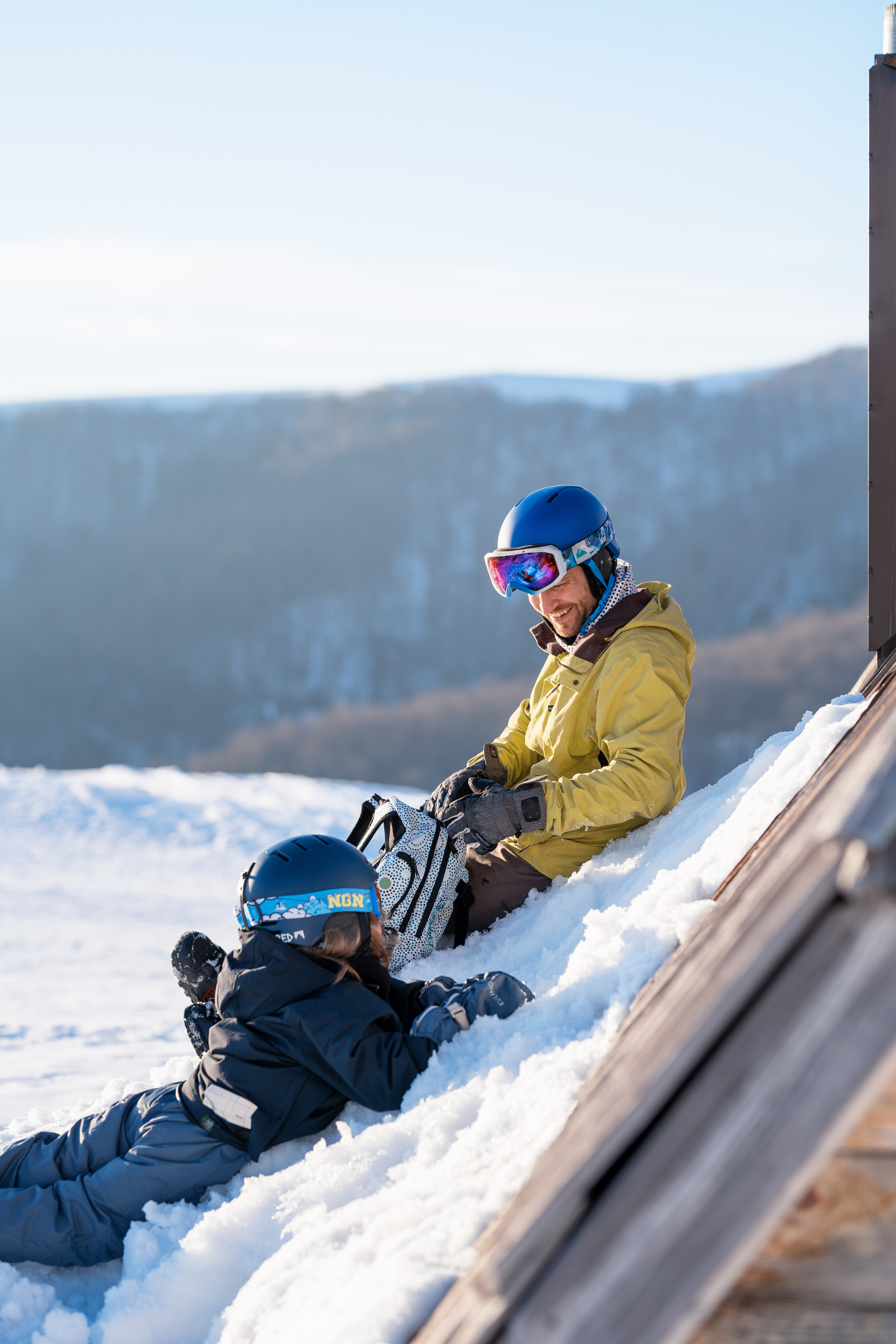 Family snowboarders photoshoot. Kate Khaldeeva photographer in Saratov