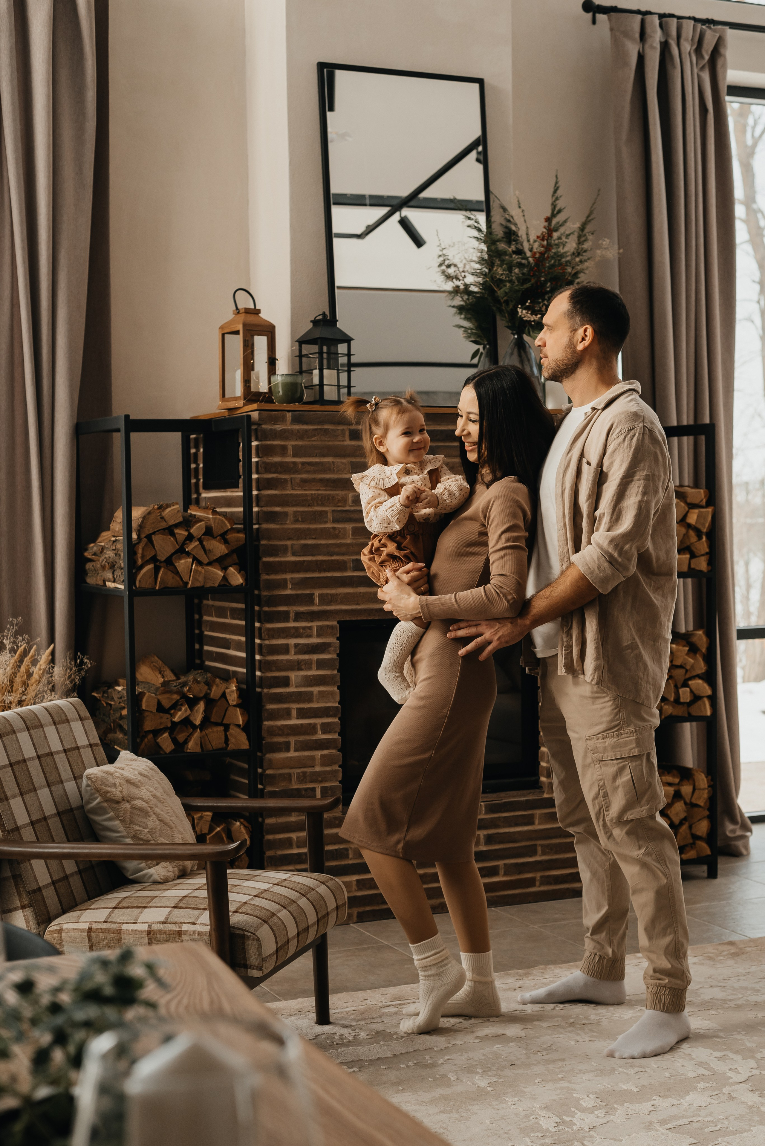 Семейная фотосессия в студии-дом. Семейный и детский фотограф Кущ Наташа