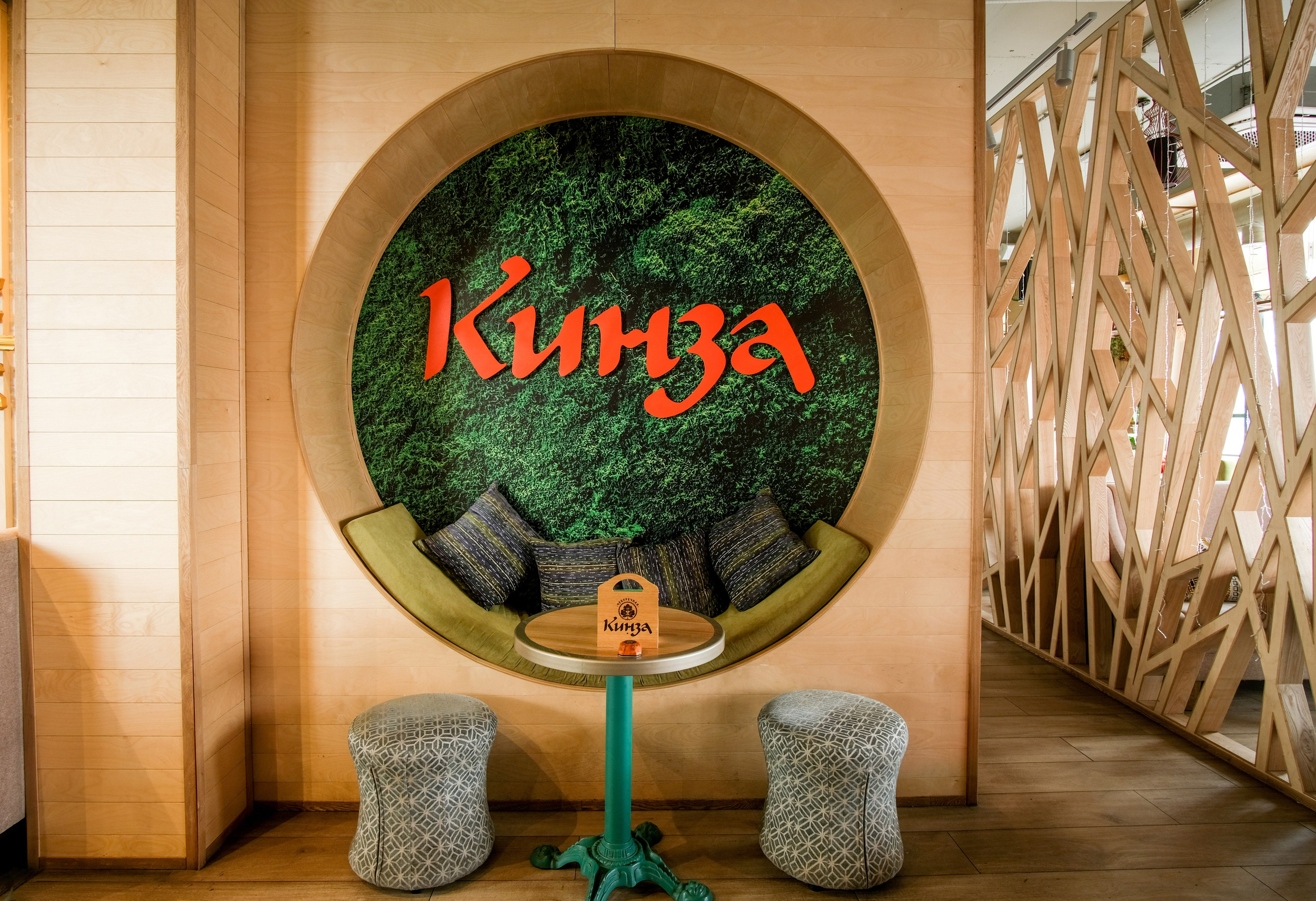 Фотография интерьера  кафе 