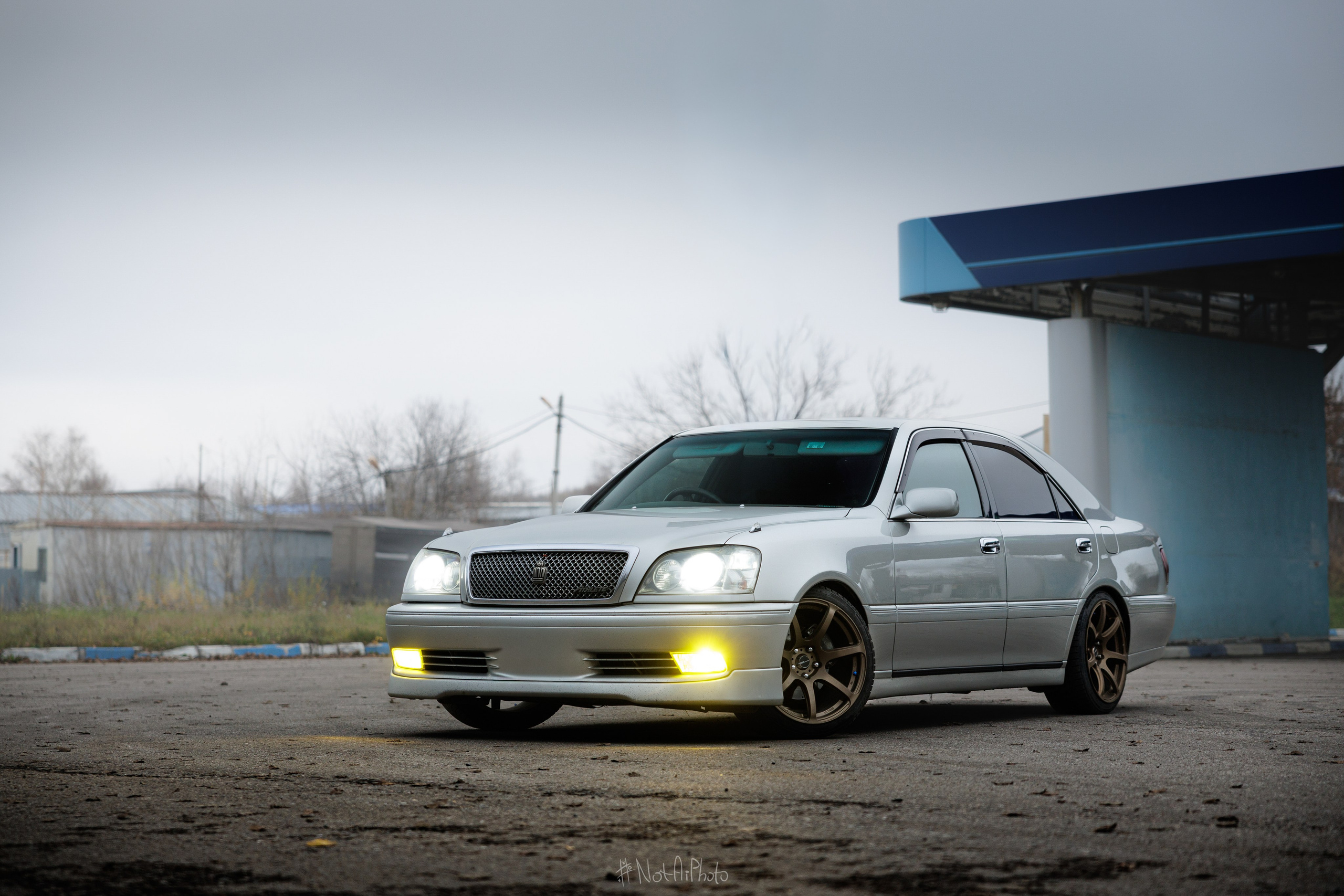 Фотосессия Toyota Crown. #NotAiPhoto — автомобильный фотограф