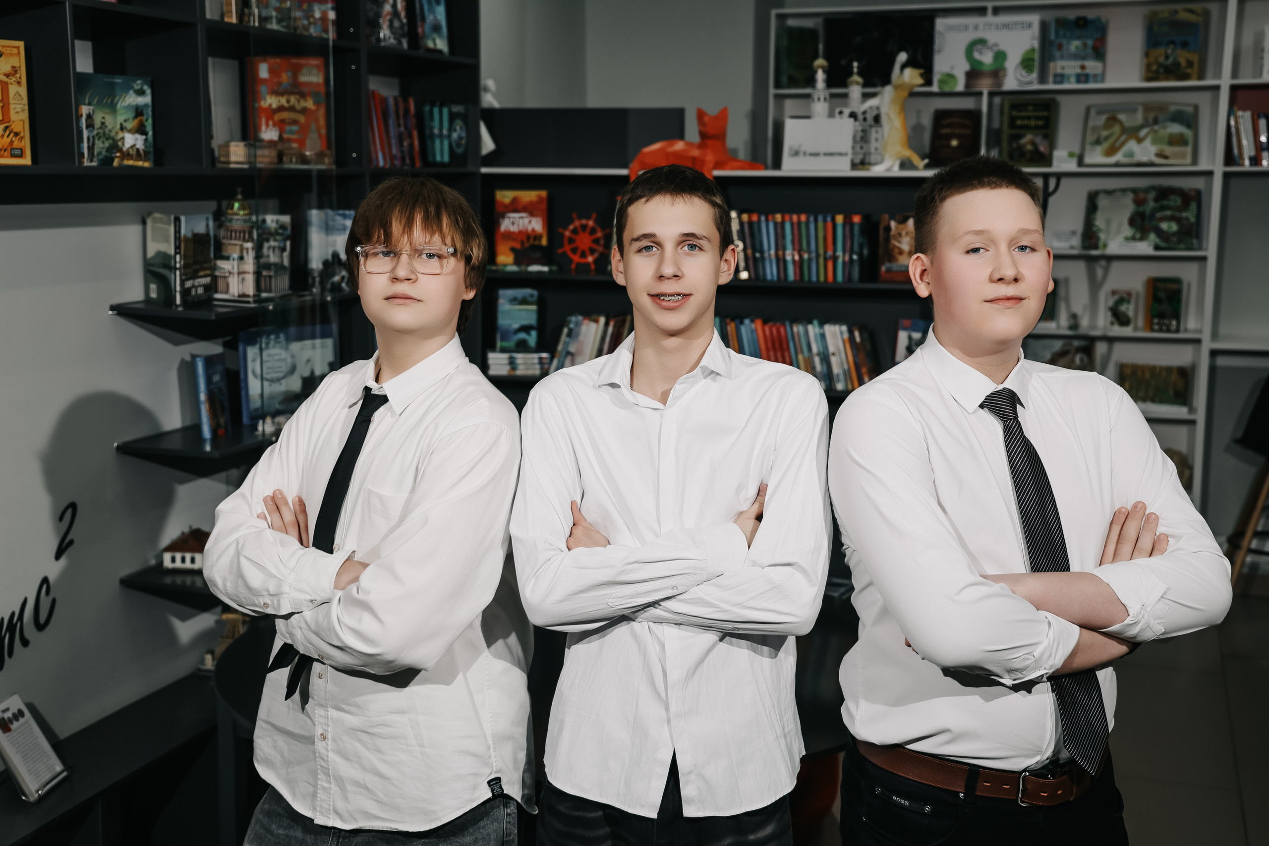 Школьные. Фотограф свадебный, репортажный, индивидуальный, фото для маркетплейсов, брендов, автосалонов