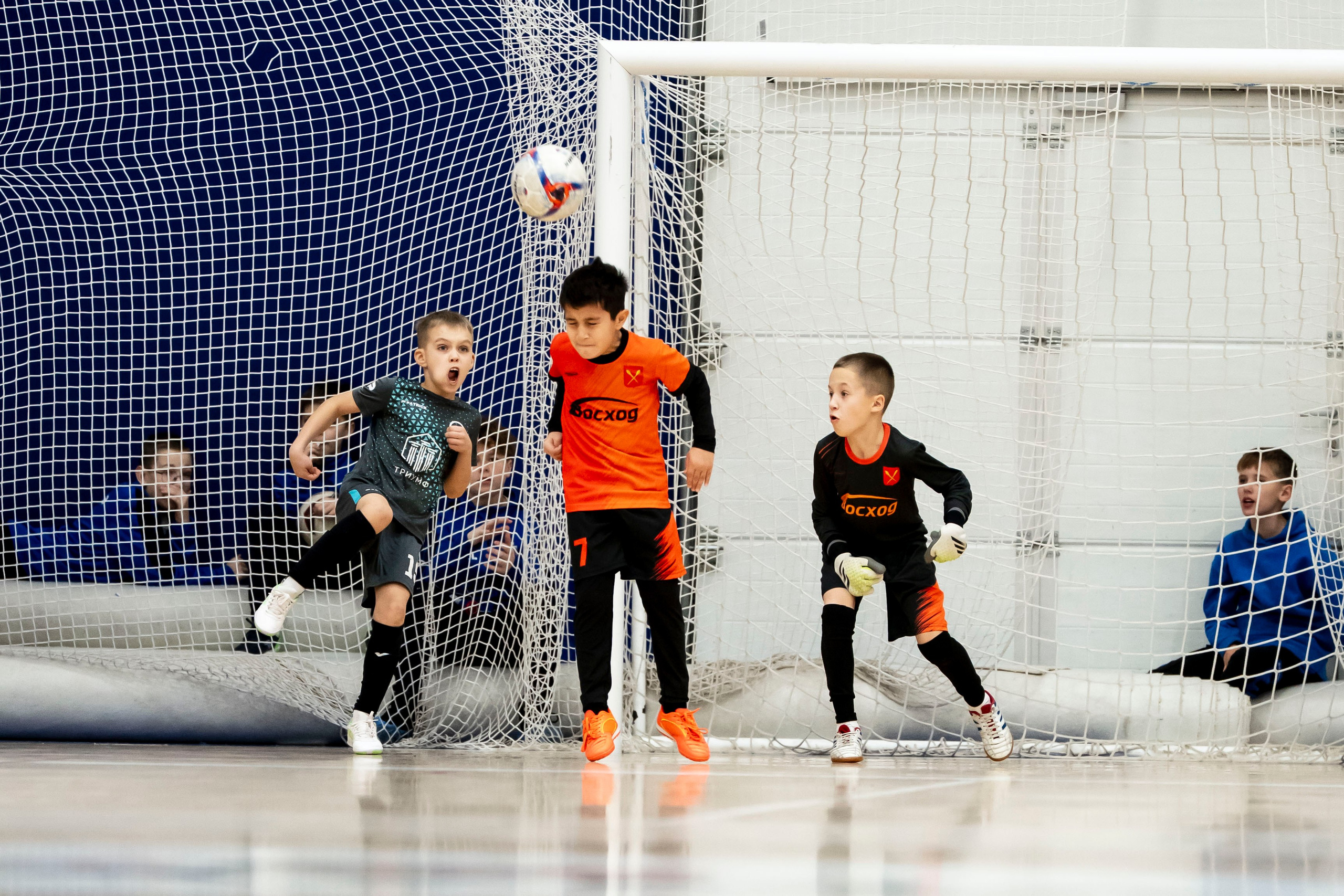 Всероссийский турнир по мини футболу FUTSAL KIDS TROPHY 2025. Спортивный фотограф в Туле и Тульской области. Файсханова Фото Спорт