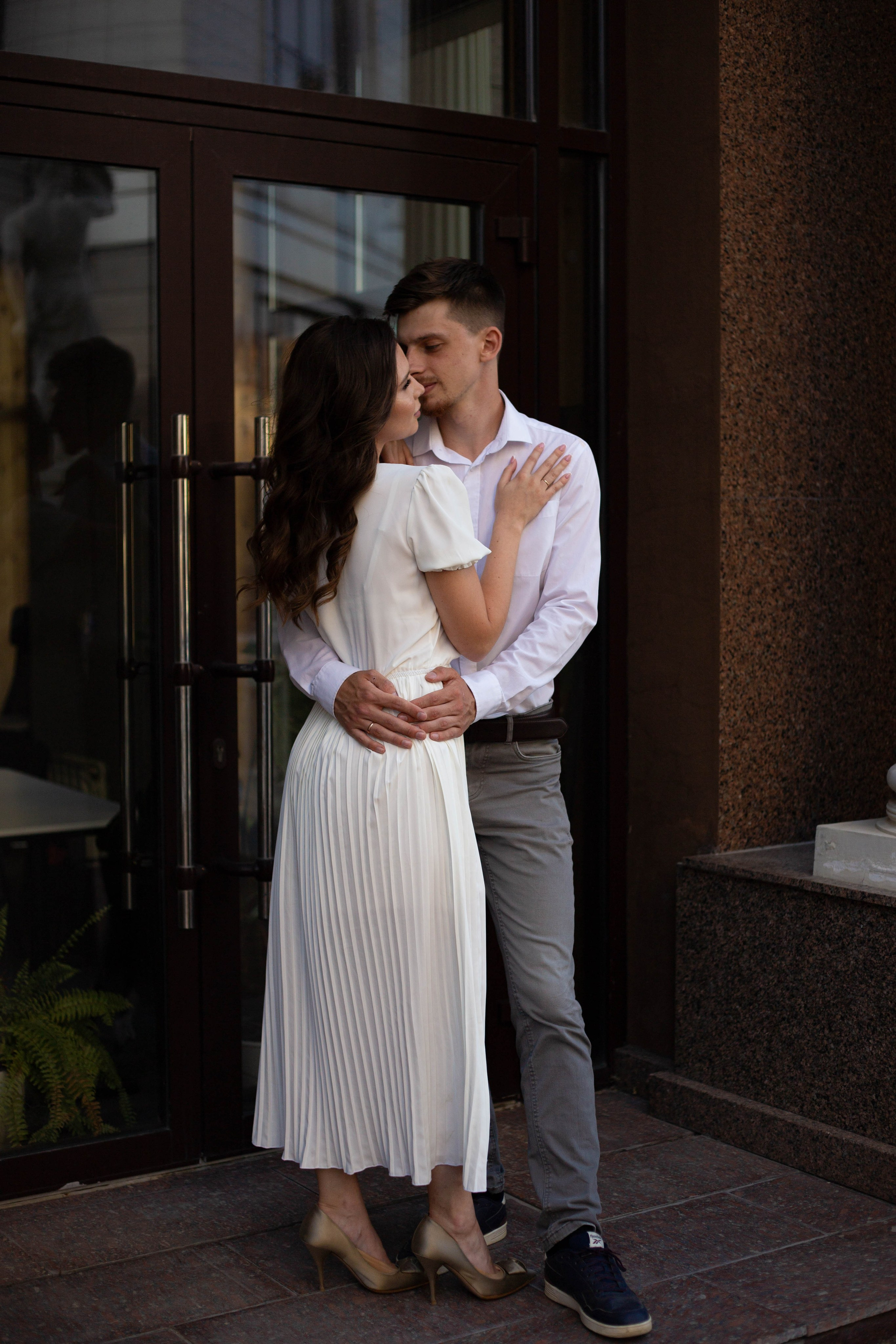 Свадебная прогулка Алины и Вадима. Портретный фотограф в Казани Алёна Евсеева