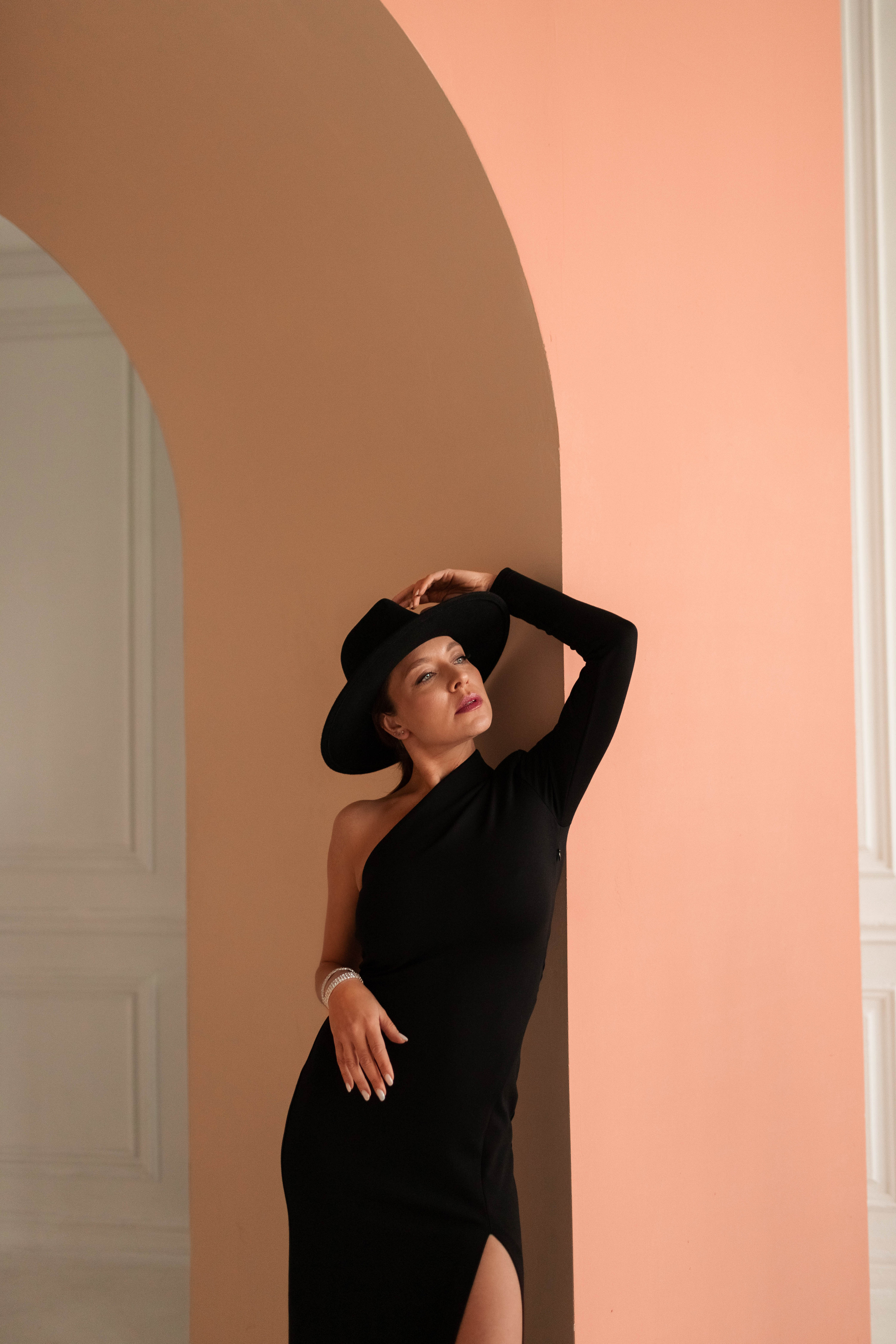 Серафима Низовская. Фотограф про любовь в городе Москва