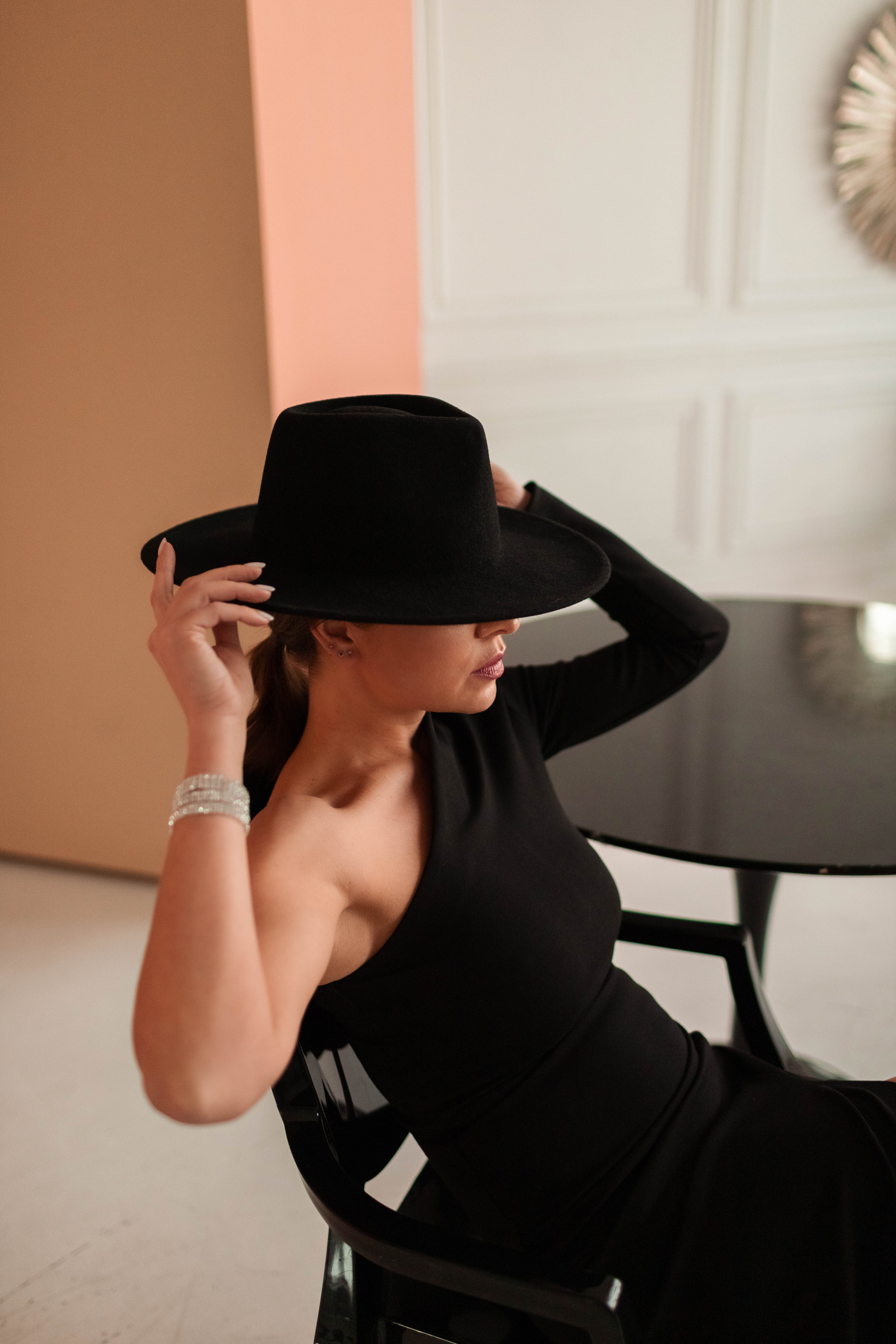 Серафима Низовская. Фотограф про любовь в городе Москва