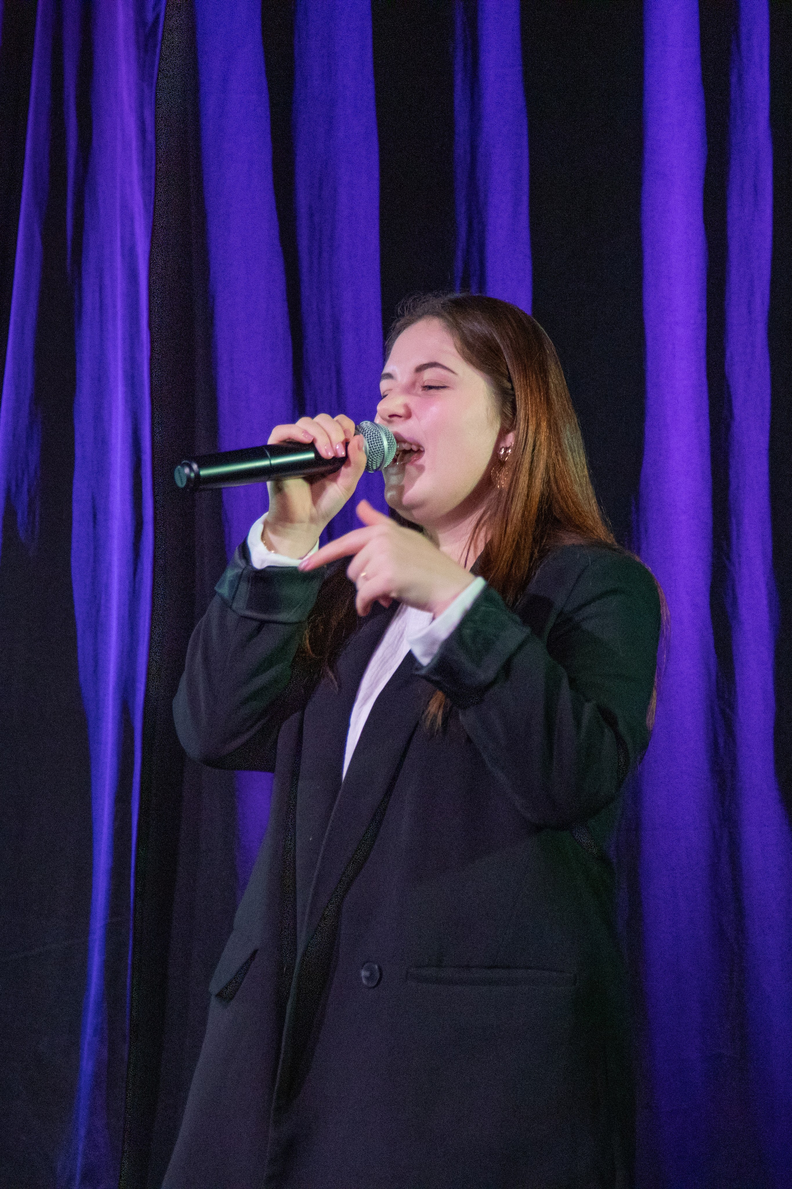 Фотосъёмка концертного выступления | Пример школьного отчётника. Фотограф Нижний Новгород Мария Китаева