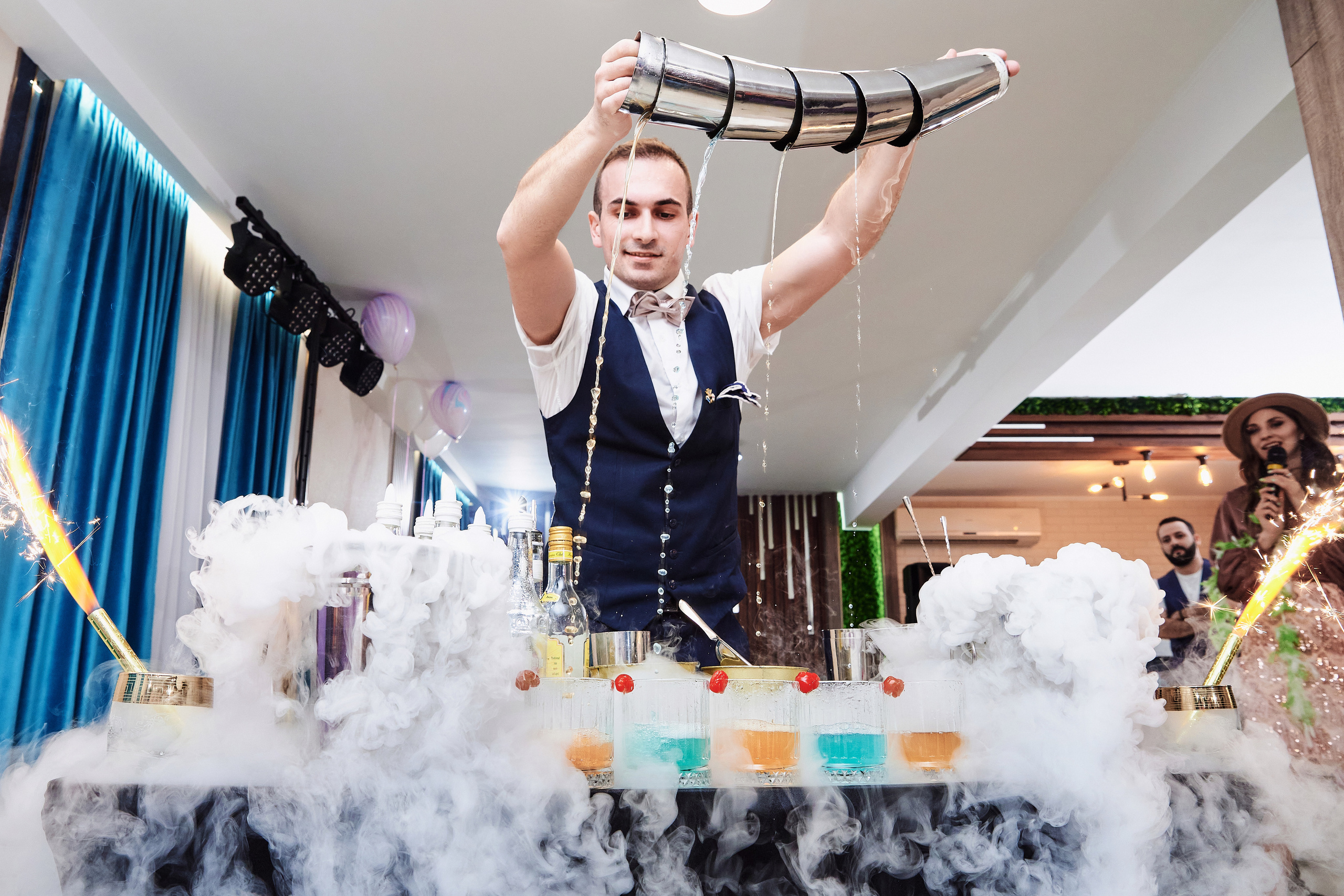 Фоторепортаж взрослые праздники, банкеты, корпоративы. Репортажный фотограф Георгий Коненков. Репортажная фотосъемка мероприятий. Goganaft.