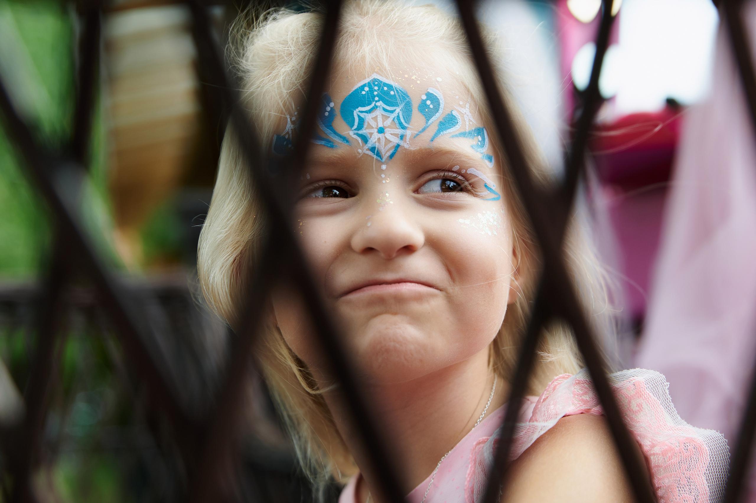 Репортажная фотосъёмка детских праздников. Фоторепортаж детские праздники. Репортажный детский фотограф Георгий Коненков. Goganaft goganaft.ru 