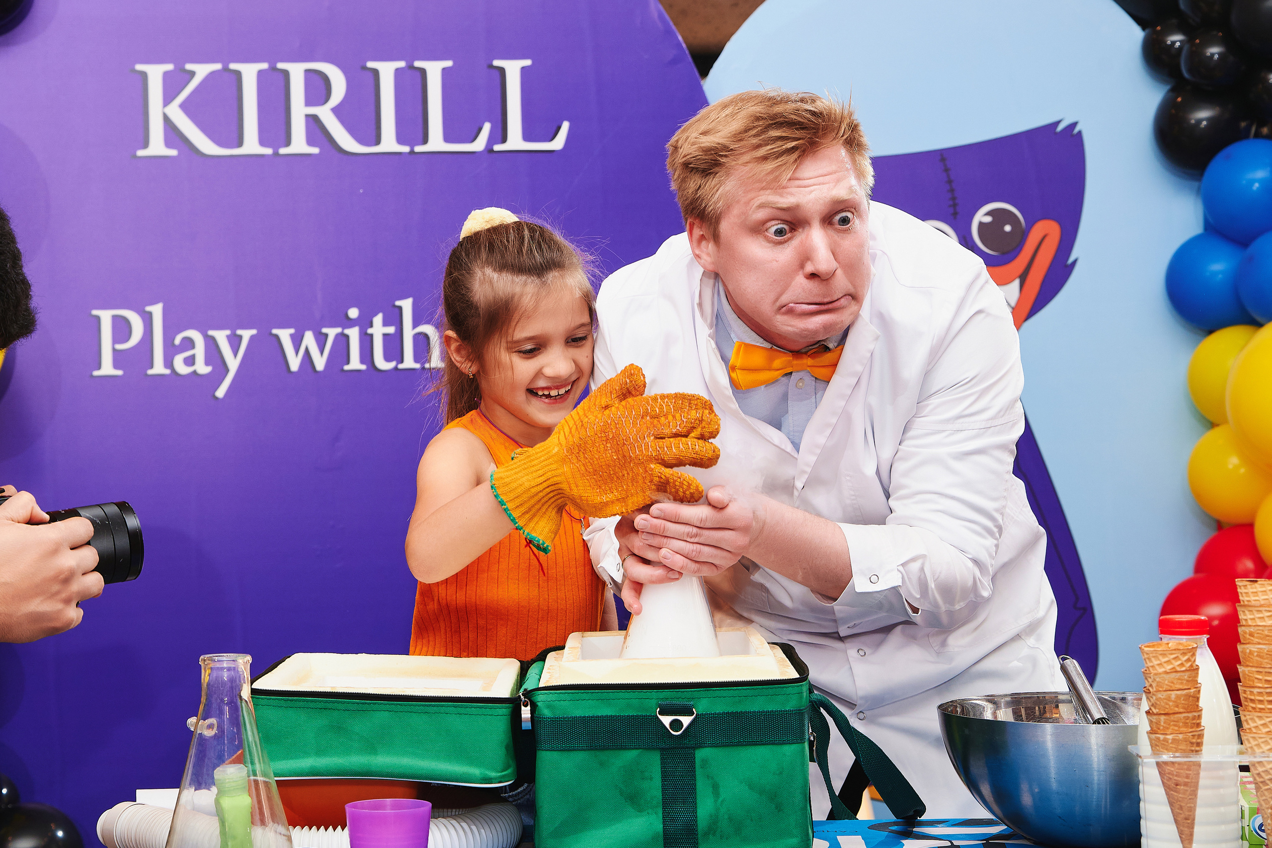 Репортажная фотосъёмка детских праздников. Фоторепортаж детские праздники. Репортажный детский фотограф Георгий Коненков. Goganaft goganaft.ru 