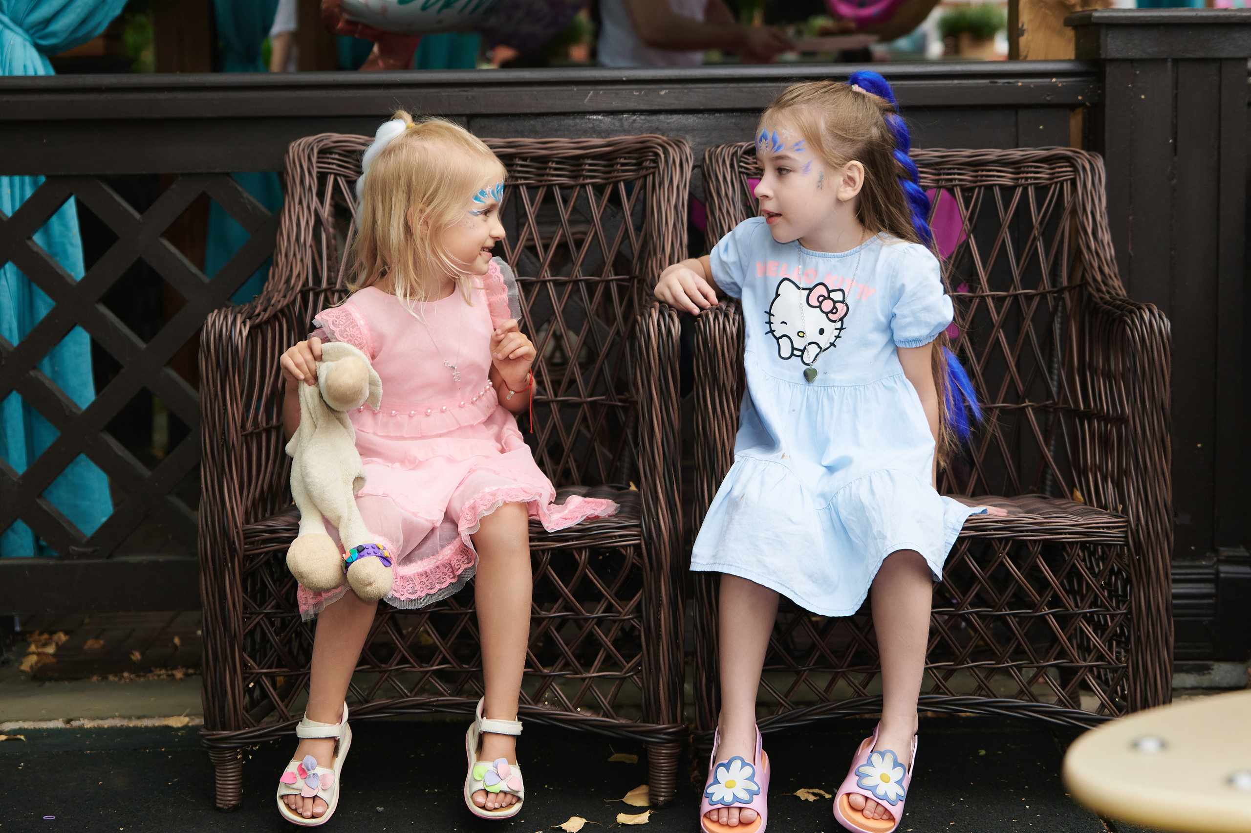 Репортажная фотосъёмка детских праздников. Фоторепортаж детские праздники. Репортажный детский фотограф Георгий Коненков. Goganaft goganaft.ru 