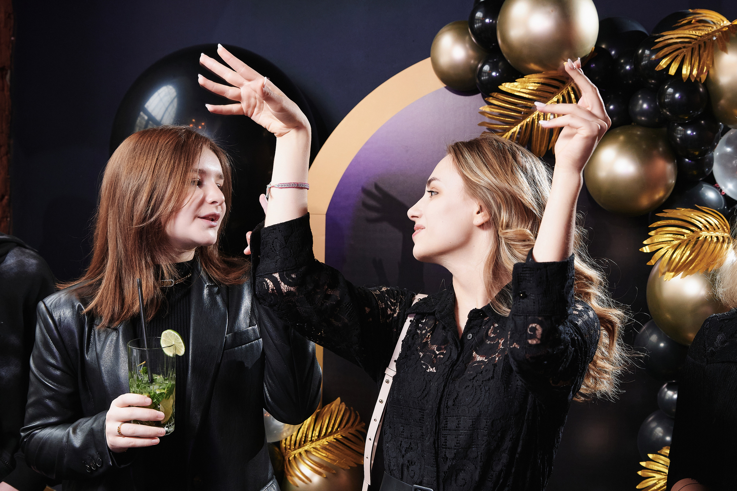 Фоторепортаж взрослые праздники, банкеты, корпоративы. Репортажный фотограф Георгий Коненков. Репортажная фотосъемка мероприятий. Goganaft.