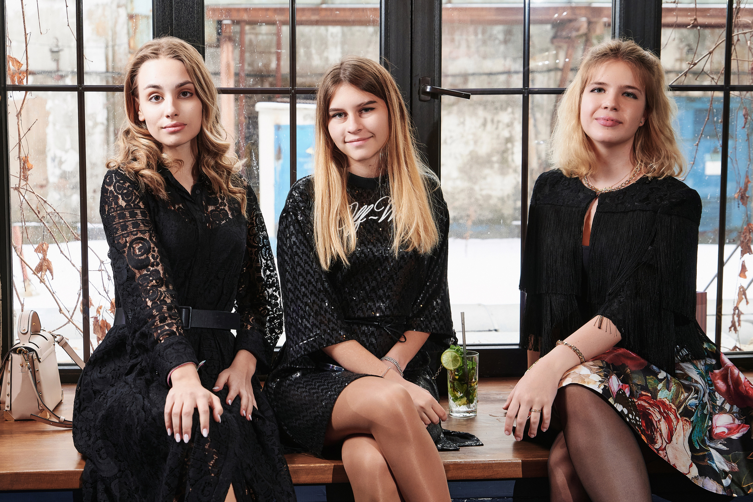 Фоторепортаж взрослые праздники, банкеты, корпоративы. Репортажный фотограф Георгий Коненков. Репортажная фотосъемка мероприятий. Goganaft.