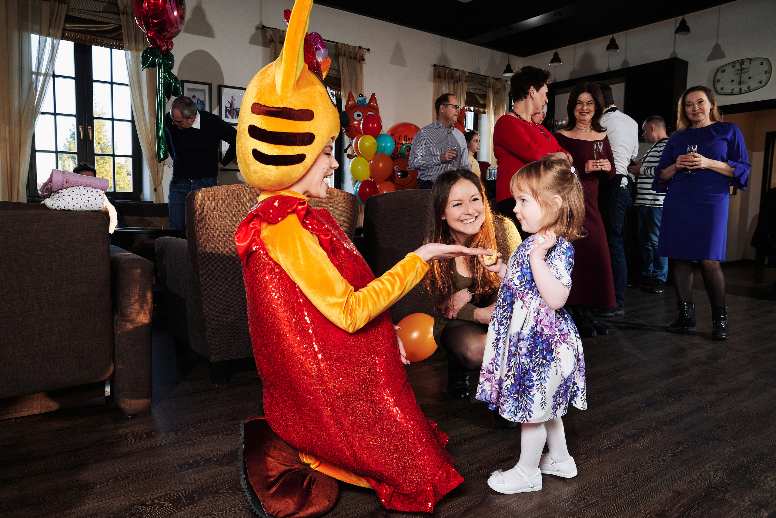 Репортажная фотосъёмка детских праздников. Фоторепортаж детские праздники. Репортажный детский фотограф Георгий Коненков. Goganaft goganaft.ru 