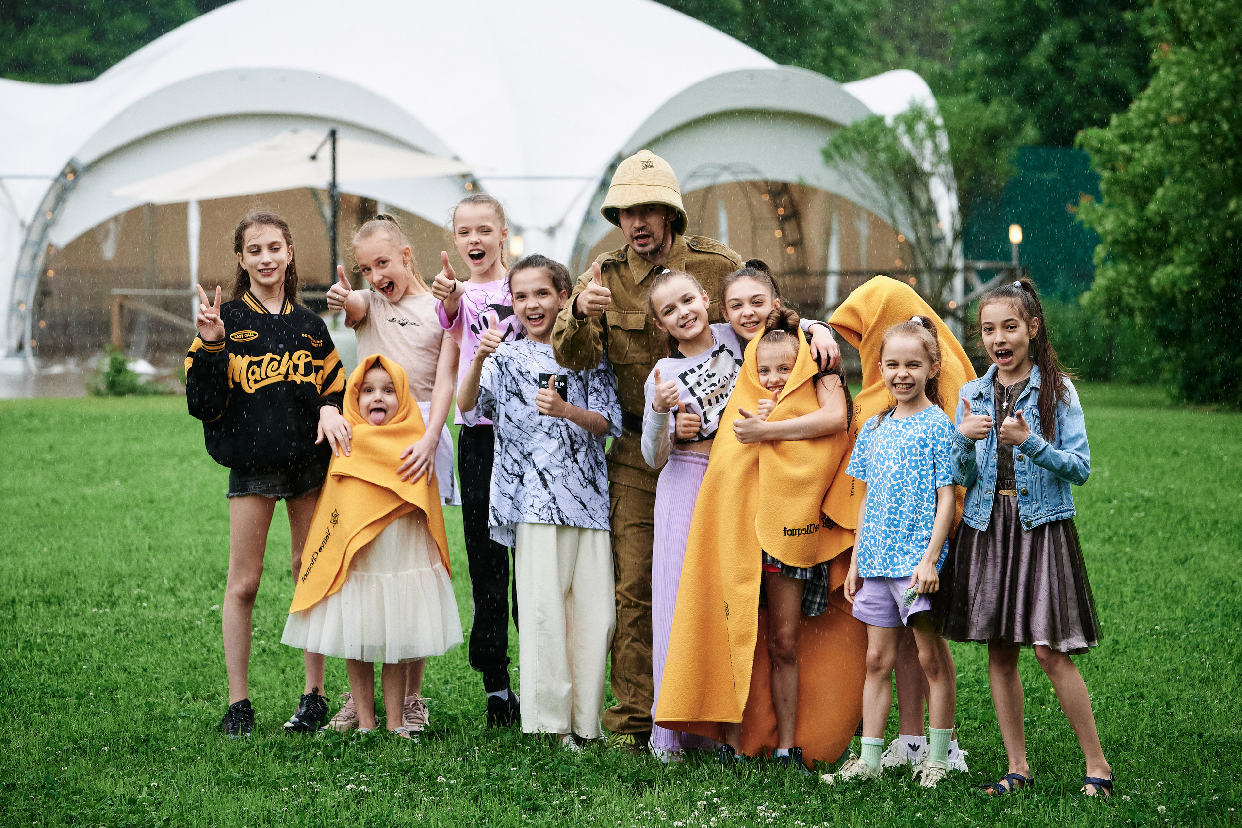 Репортажная фотосъёмка детских праздников. Фоторепортаж детские праздники. Репортажный детский фотограф Георгий Коненков. Goganaft goganaft.ru 