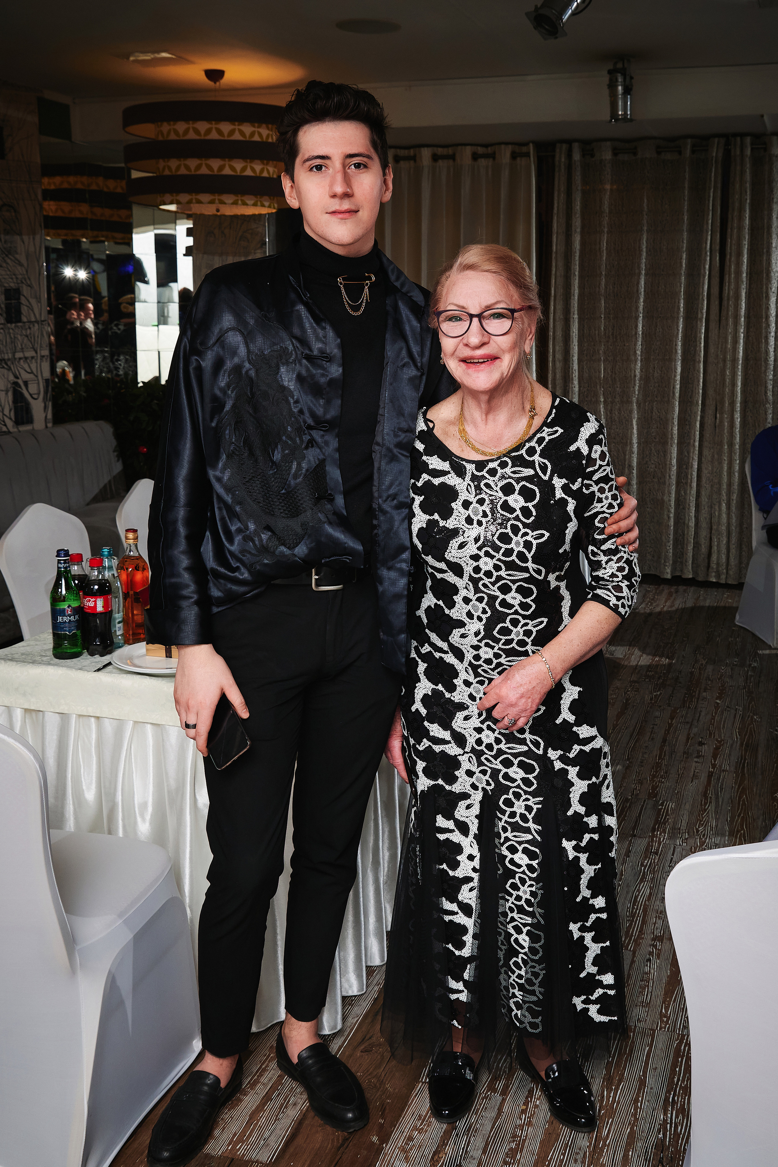 Фоторепортаж взрослые праздники, банкеты, корпоративы. Репортажный фотограф Георгий Коненков. Репортажная фотосъемка мероприятий. Goganaft.