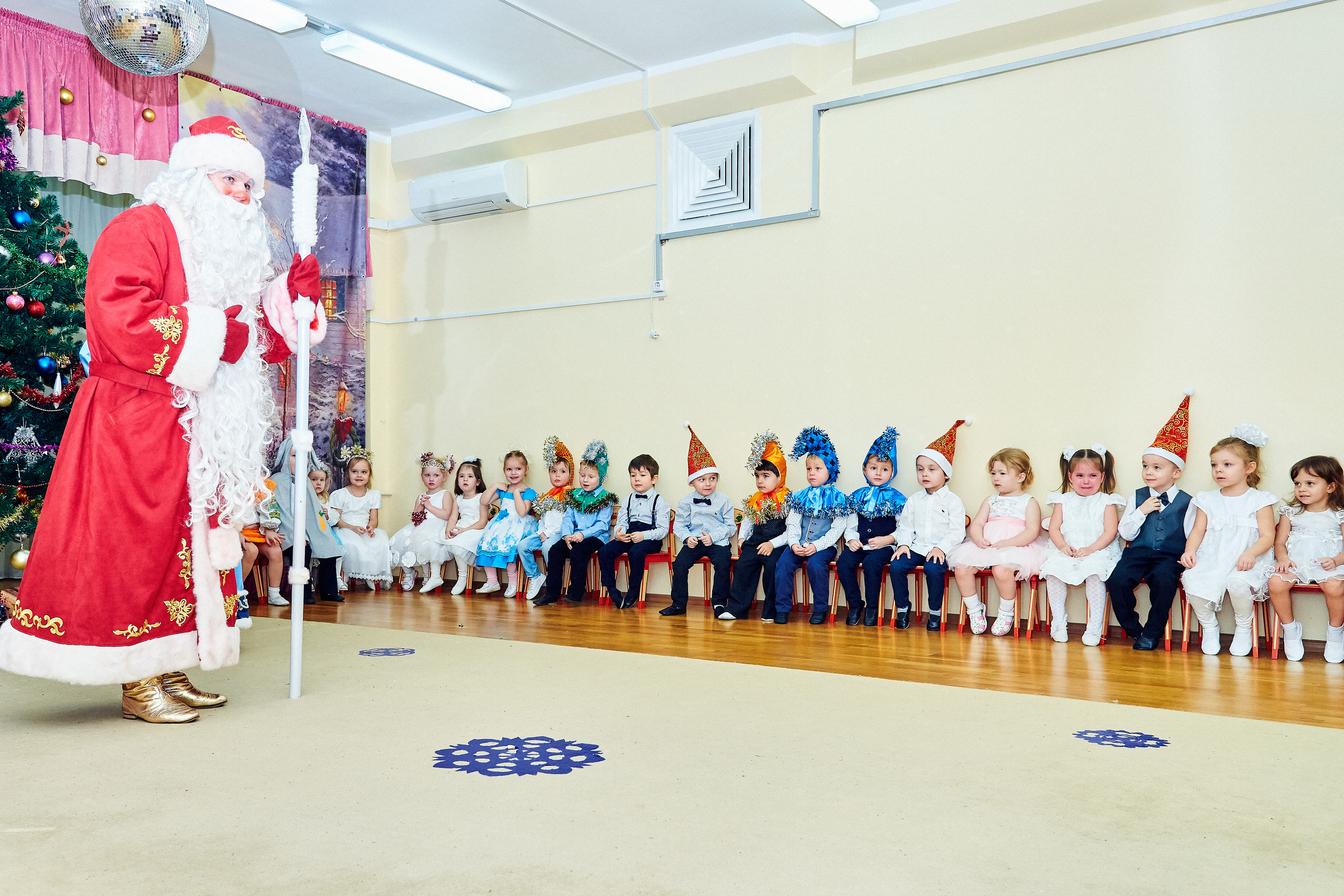 Фоторепортаж детские праздники. Утренник в детском саду. Выпускной в детском саду. Репортажный детский фотограф Георгий Коненков. Детский сад. Goganaft. 