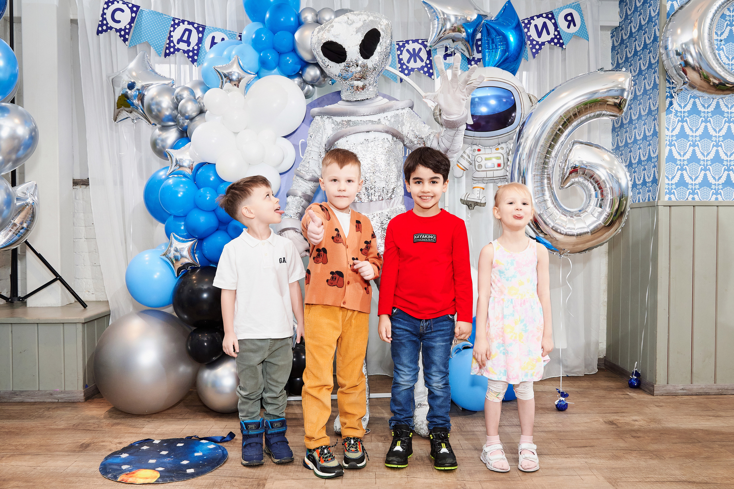 Репортажная фотосъёмка детских праздников. Фоторепортаж детские праздники. Репортажный детский фотограф Георгий Коненков. Goganaft goganaft.ru 